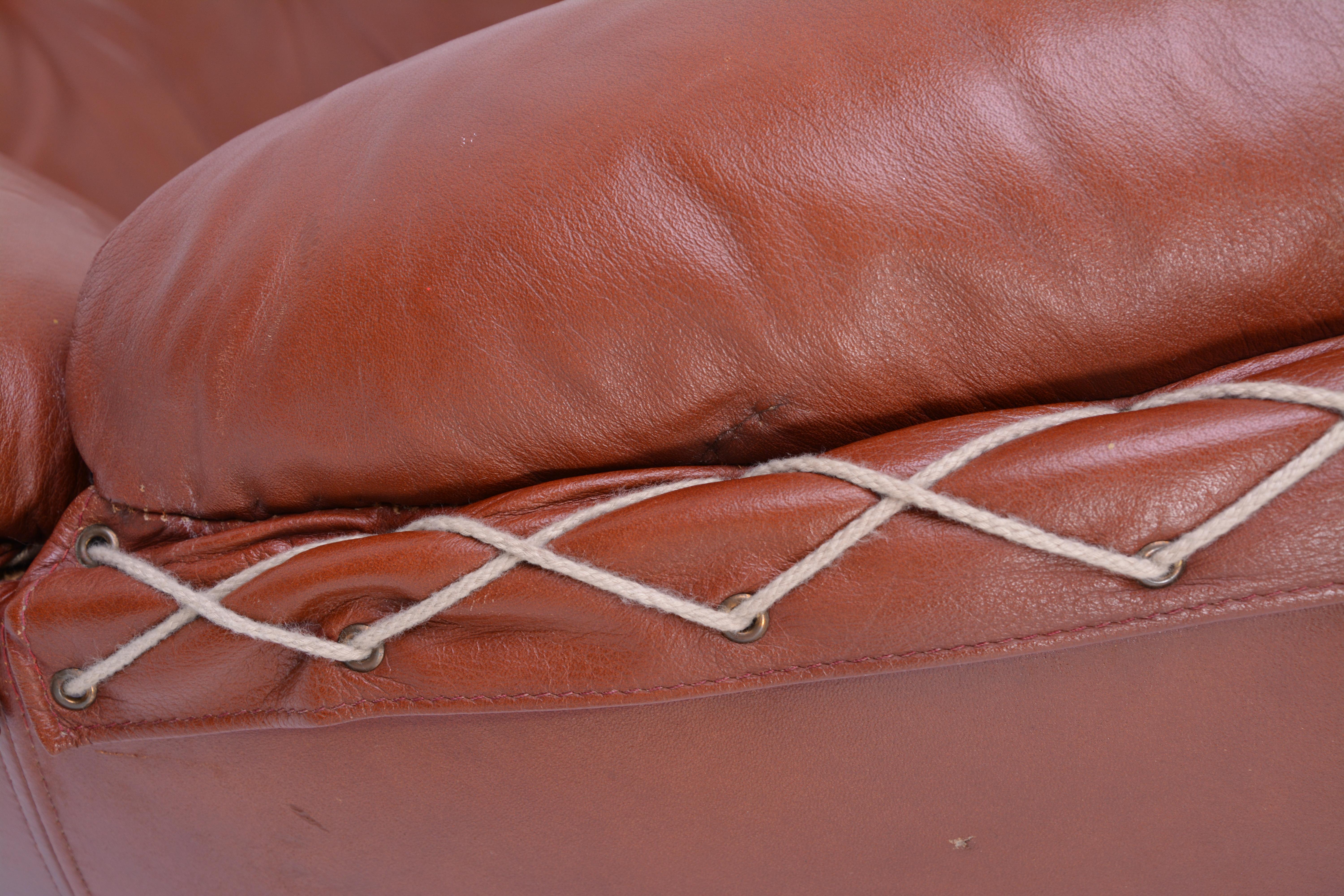 Mid-Century Modern Leather lounge Chair by Illum Wikkelsø for Ryesberg Møbler 2