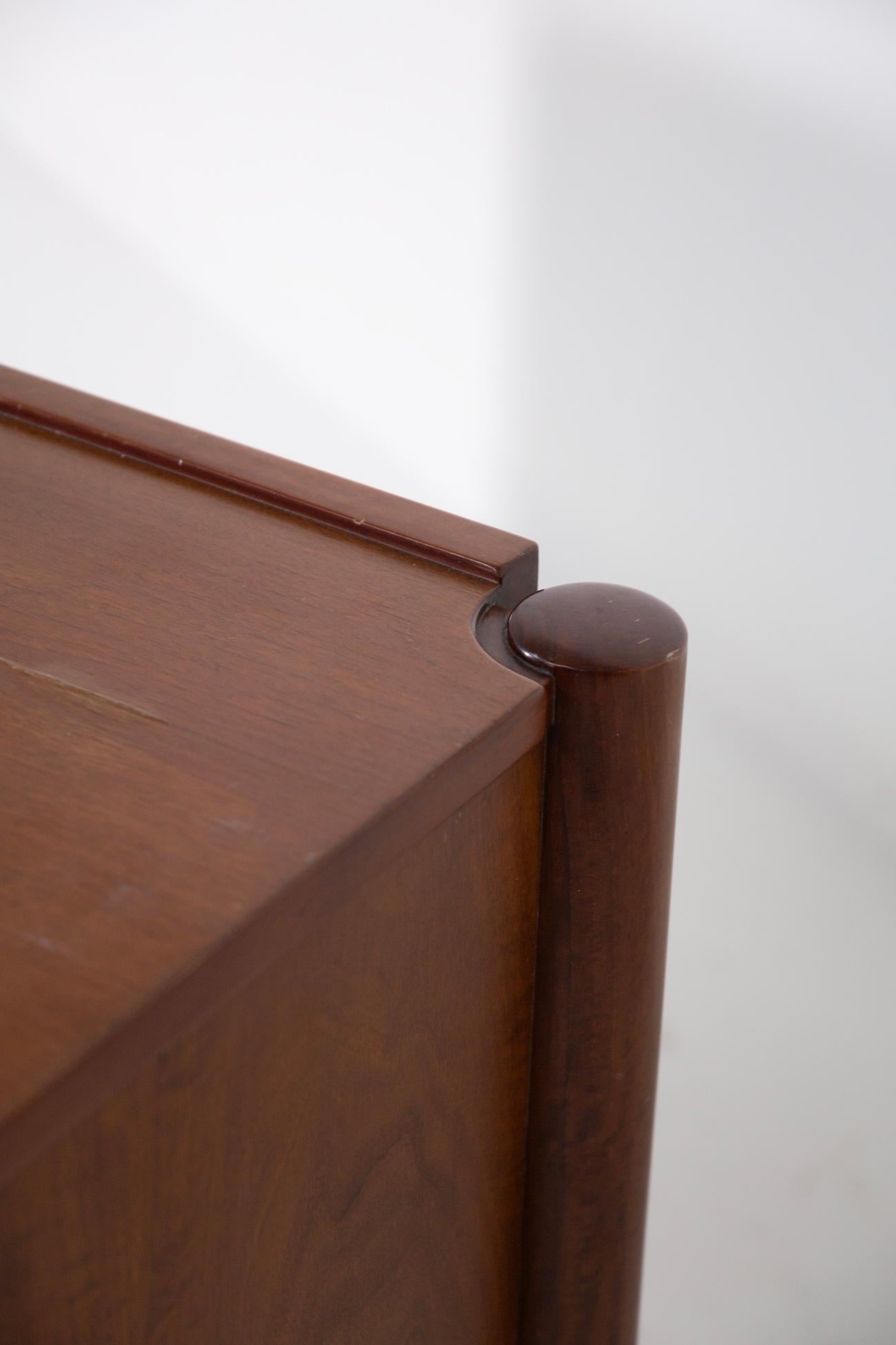 Mid-20th Century Rare leather sideboard by Osvaldo Borsani