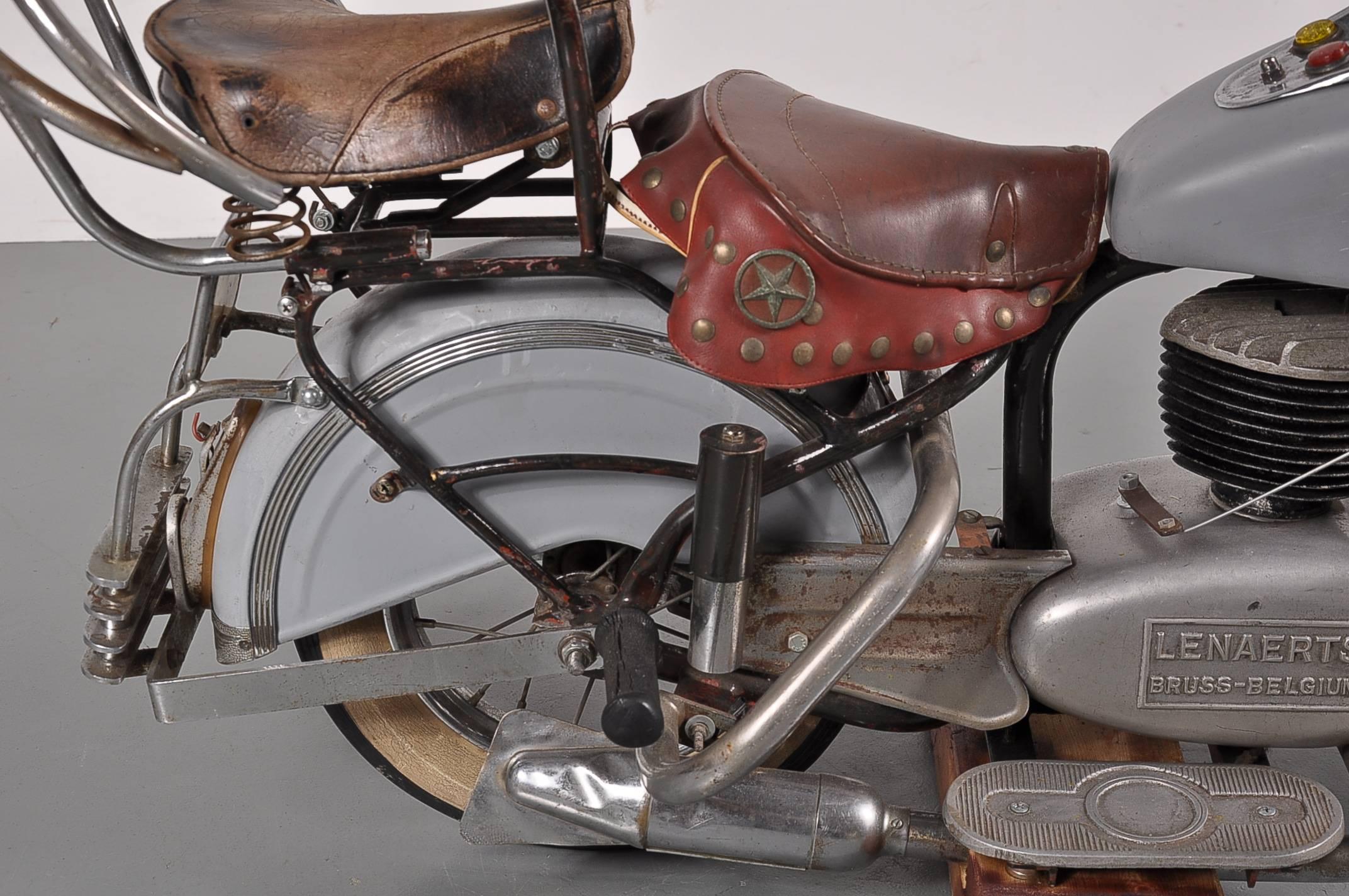 Seltenes Lenaerts Carousel- Motorrad, Belgien, 1950er Jahre (Moderne der Mitte des Jahrhunderts) im Angebot