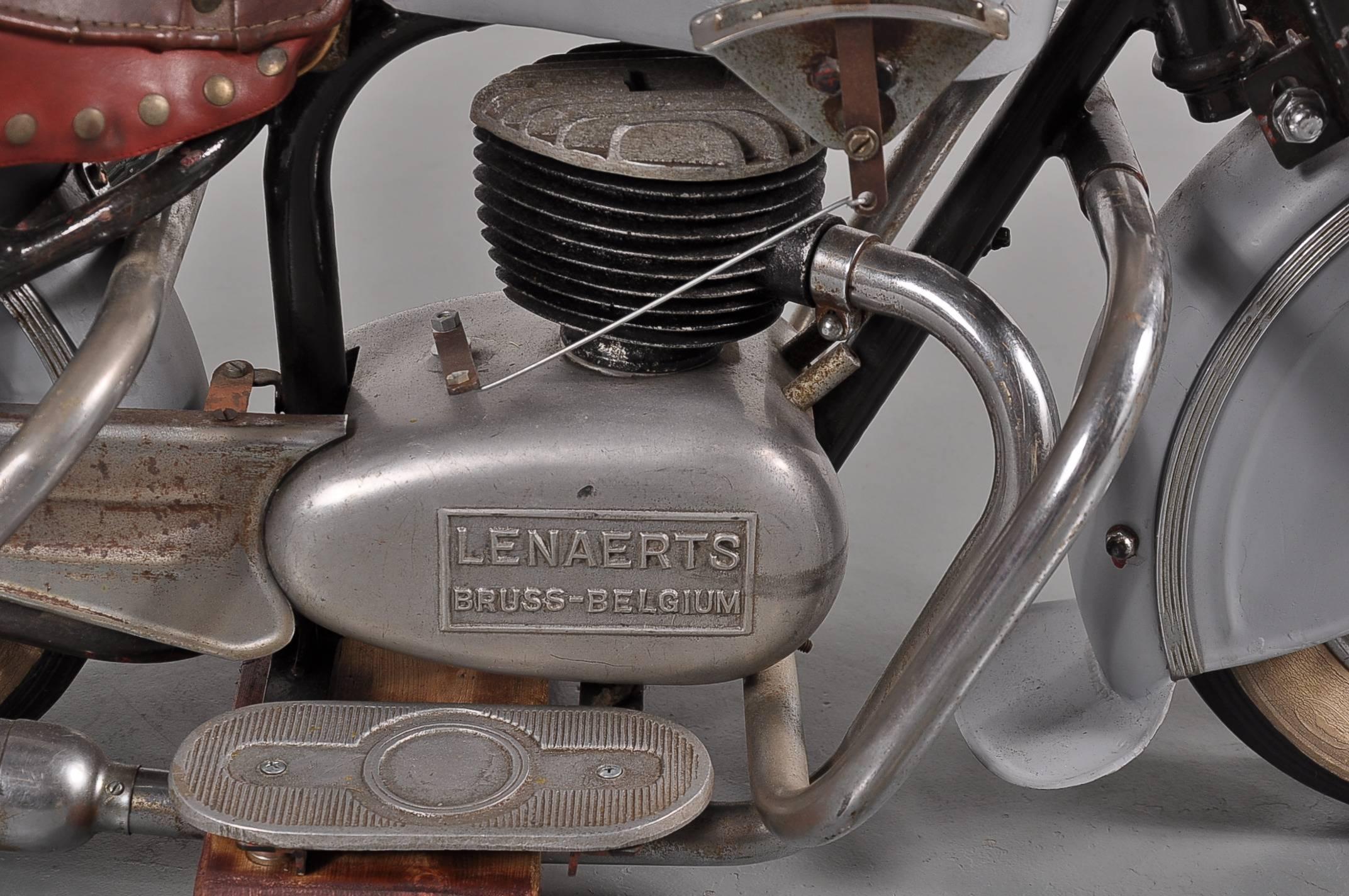 Seltenes Lenaerts Carousel- Motorrad, Belgien, 1950er Jahre (Belgisch) im Angebot