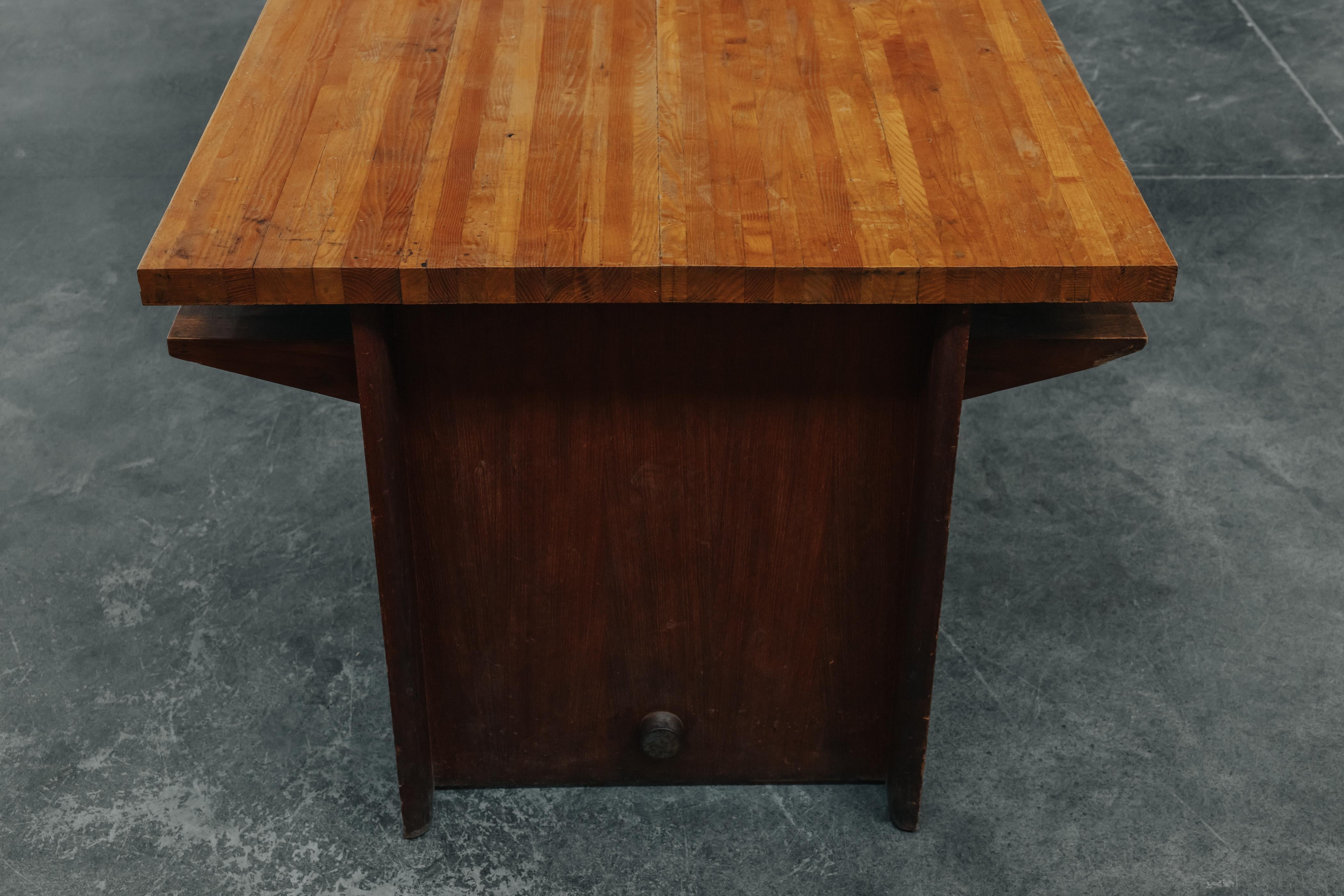 Table de bibliothèque rare de l'Université de Jussieu, Paris, vers 1958 en vente 2