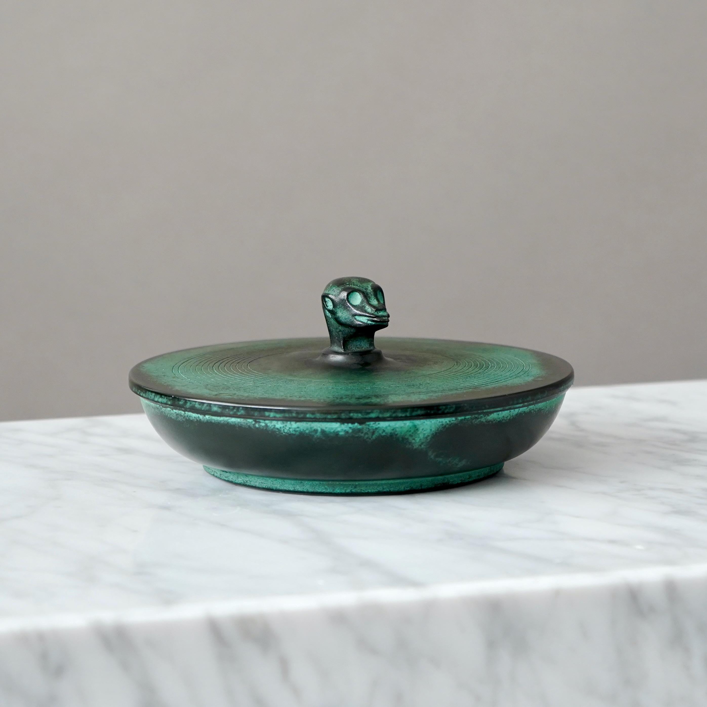 Rare Lidded Art Deco Bronze Box by Nils Fougstedt for FAK, Sweden, 1930s For Sale 5