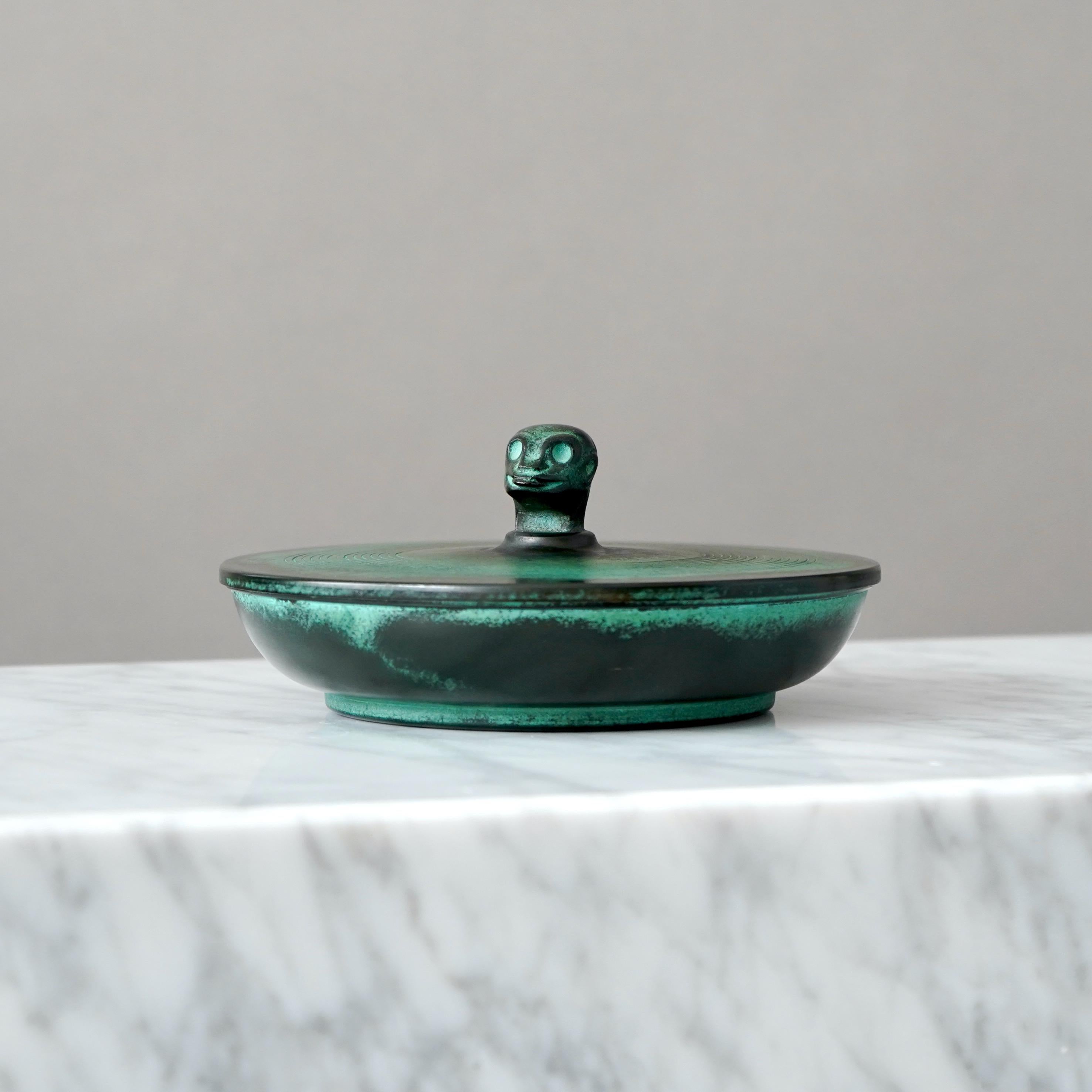 Mid-20th Century Rare Lidded Art Deco Bronze Box by Nils Fougstedt for FAK, Sweden, 1930s For Sale