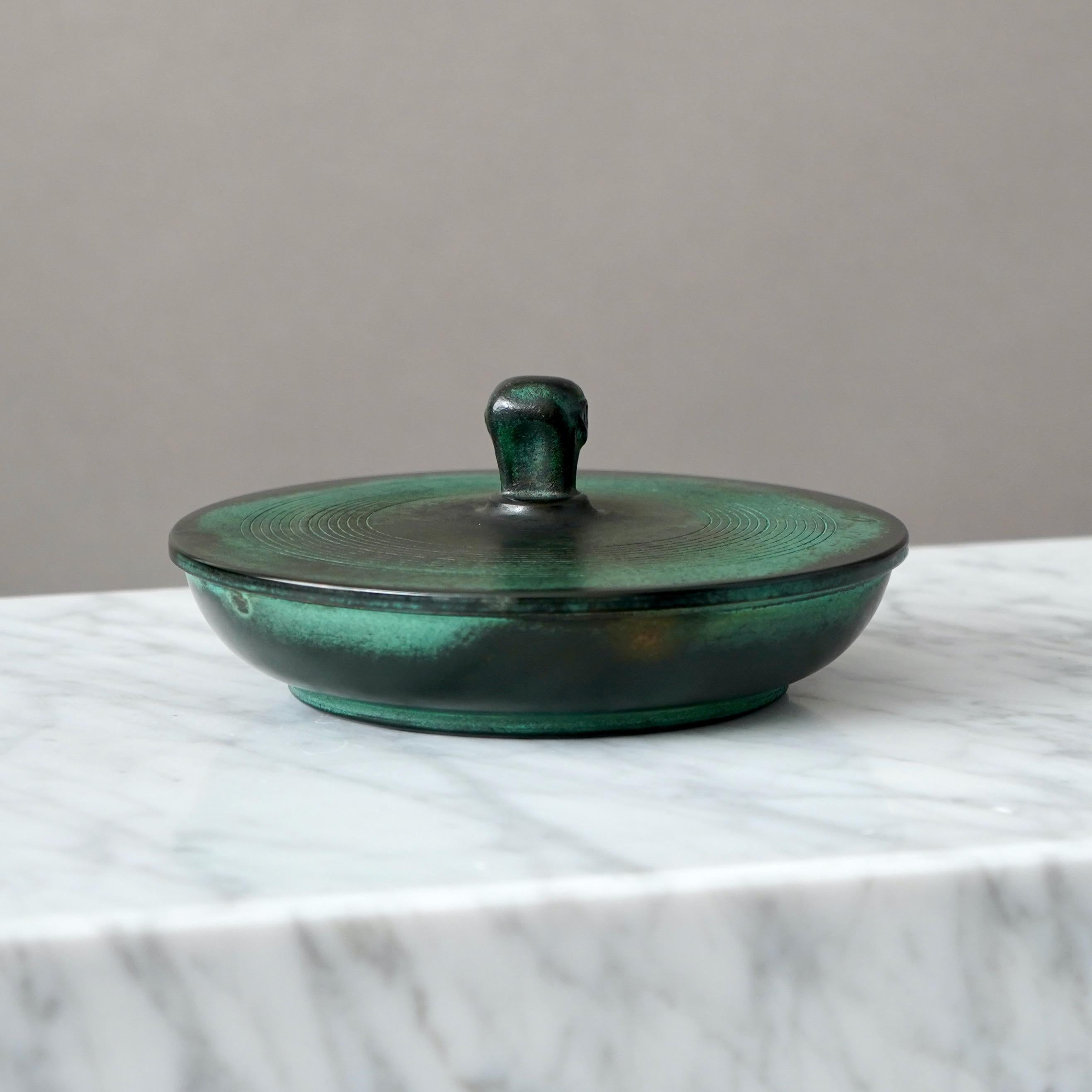Rare Lidded Art Deco Bronze Box by Nils Fougstedt for FAK, Sweden, 1930s For Sale 3
