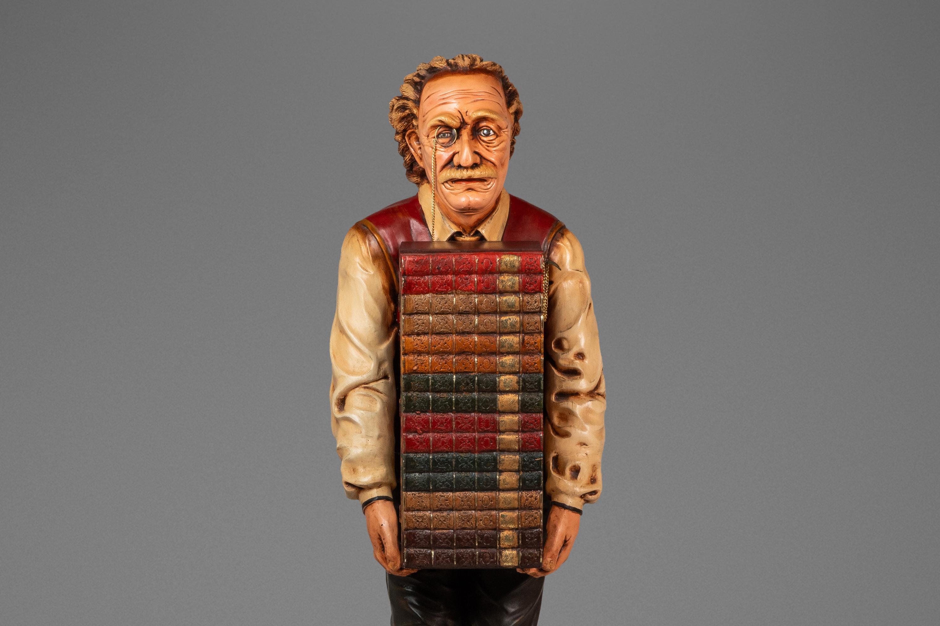 Rare Lifesize Albert Einstein Statue w/ Storage Cabinet in Fiberglass, USA, 1980 For Sale 7