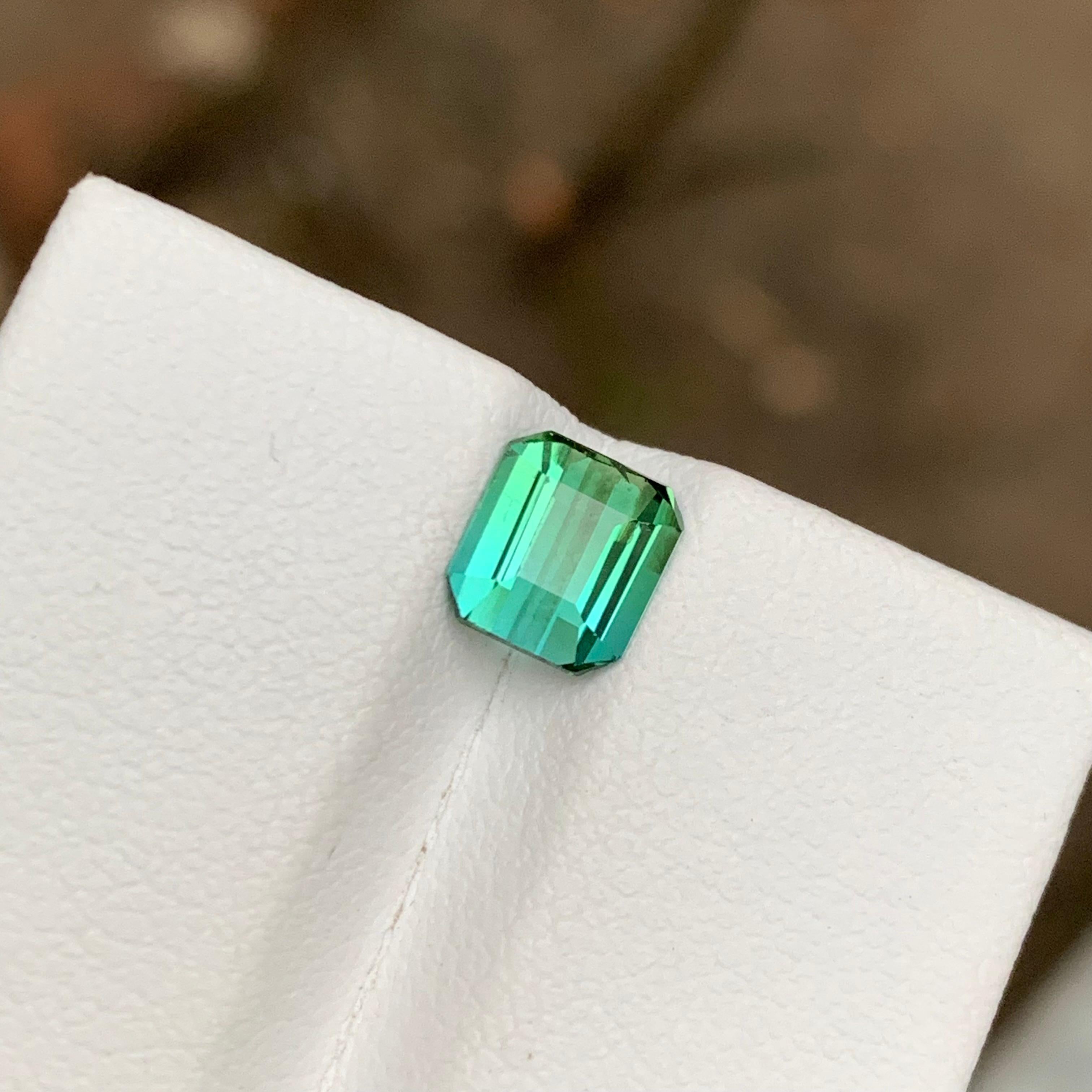 Rare Light Blue & Green Two Tone Tourmaline Gemstone, 1.35 Ct Emerald Cut-Ring For Sale 5