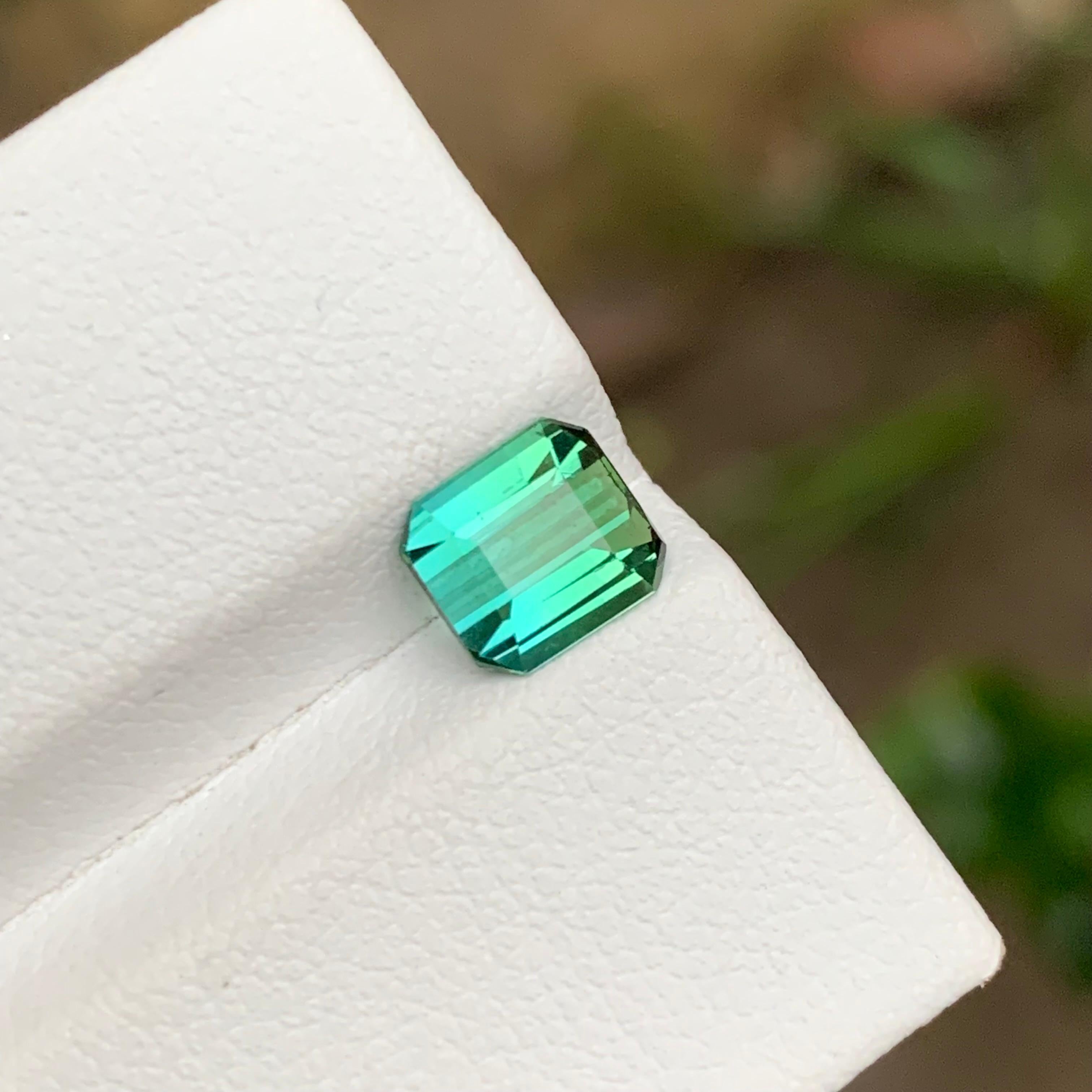 Rare Light Blue & Green Two Tone Tourmaline Gemstone, 1.35 Ct Emerald Cut-Ring For Sale 6