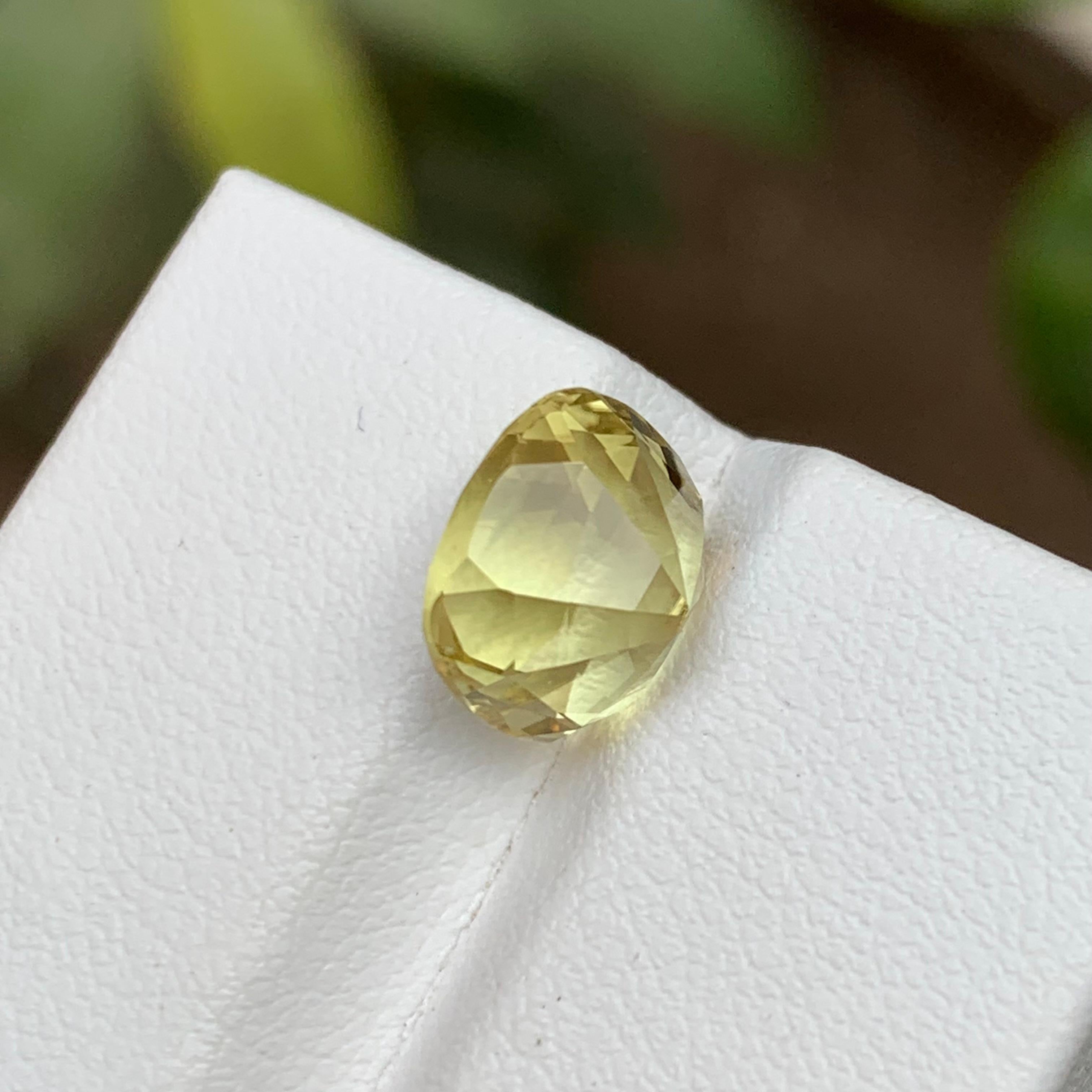 Rare Light Golden Yellow Natural Tourmaline Gemstone 4.15Ct Cushion Cut for Ring In New Condition For Sale In Peshawar, PK