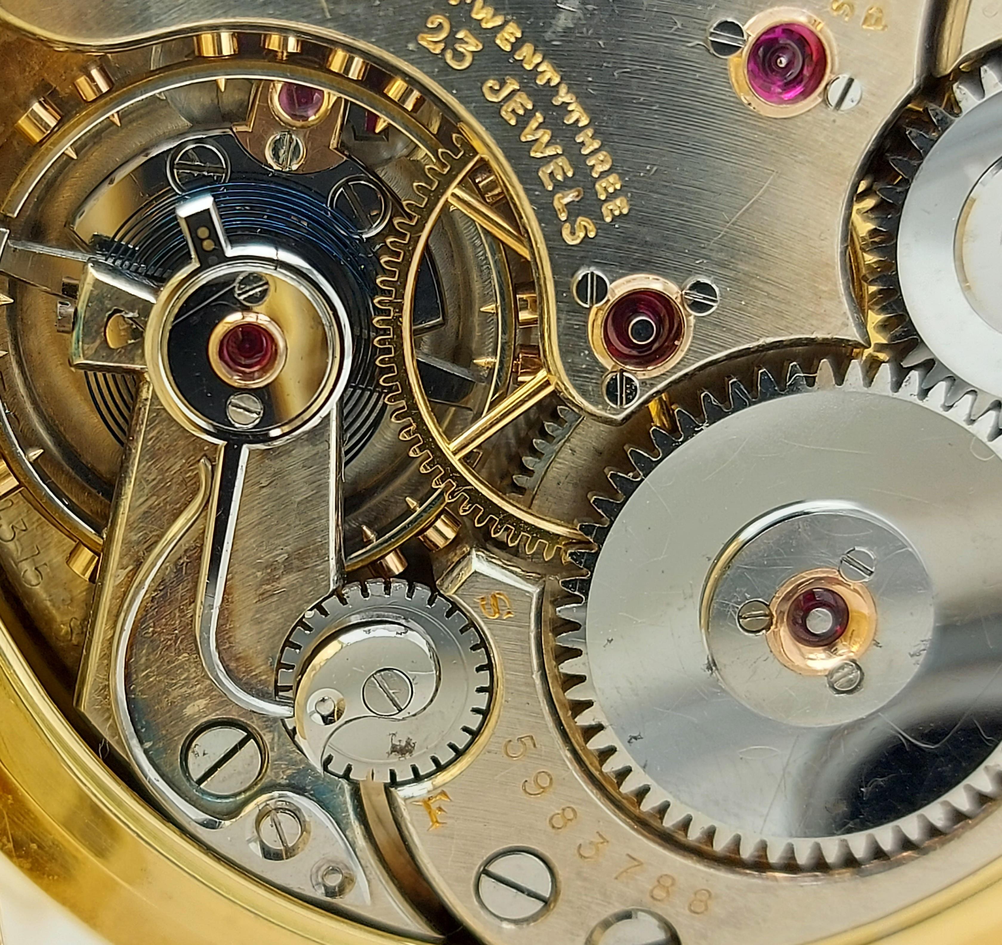 Rare montre à gousset Savonette Omega Chronomètre en or 18 carats, de qualité supérieure en vente 6