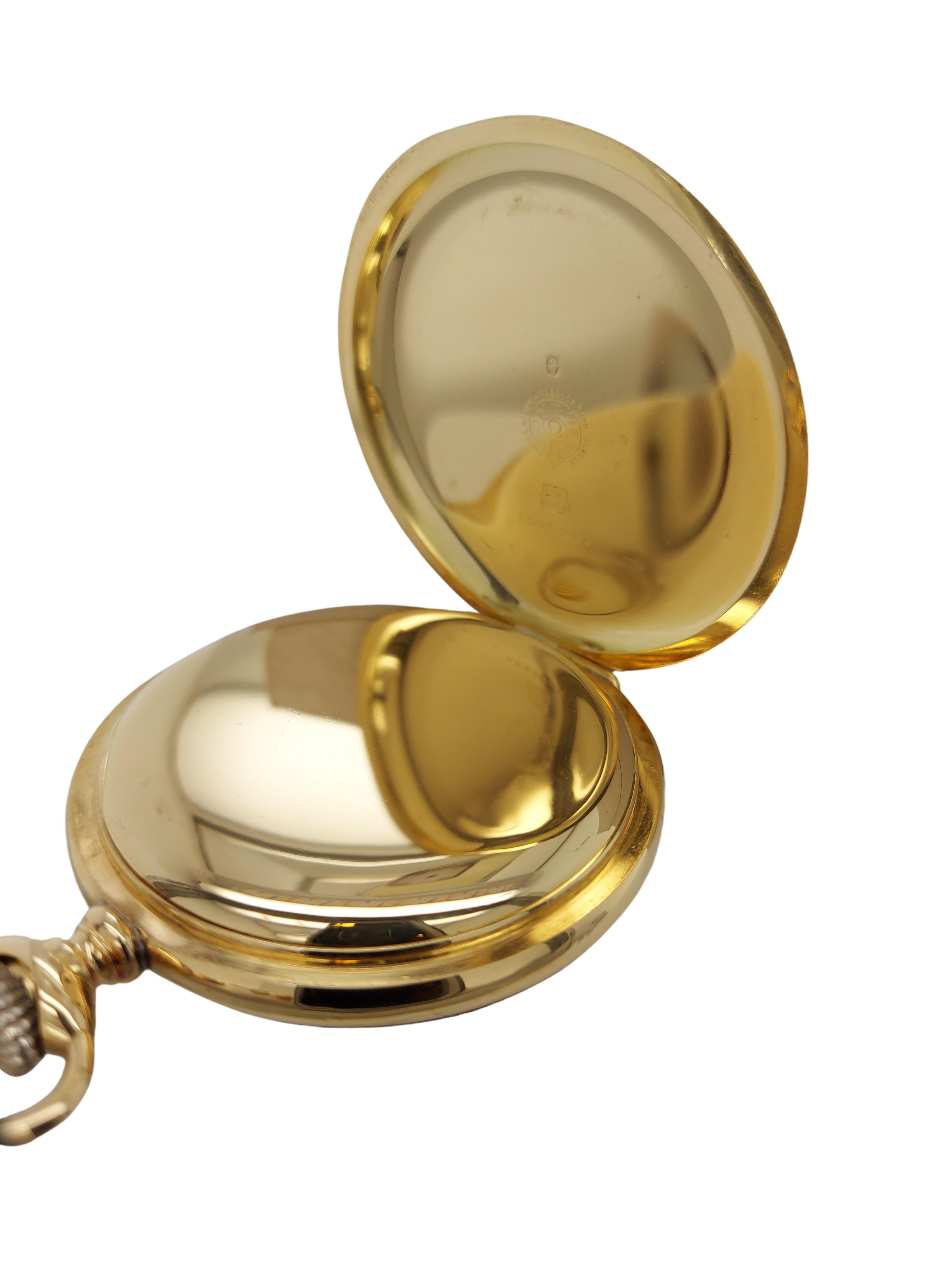 Rare montre à gousset Savonette Omega Chronomètre en or 18 carats, de qualité supérieure en vente 1