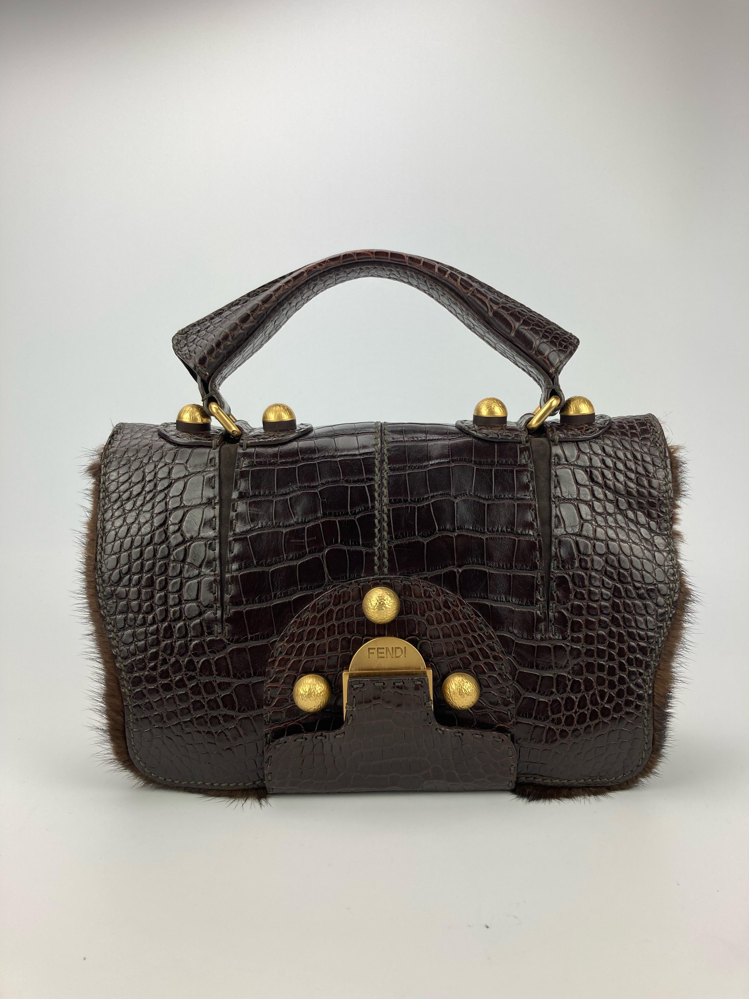 Seltene limitierte Auflage Fendi F3 Secret Code Tasche Brown Alligator Nerz Pelz Satchel (Schwarz) im Angebot