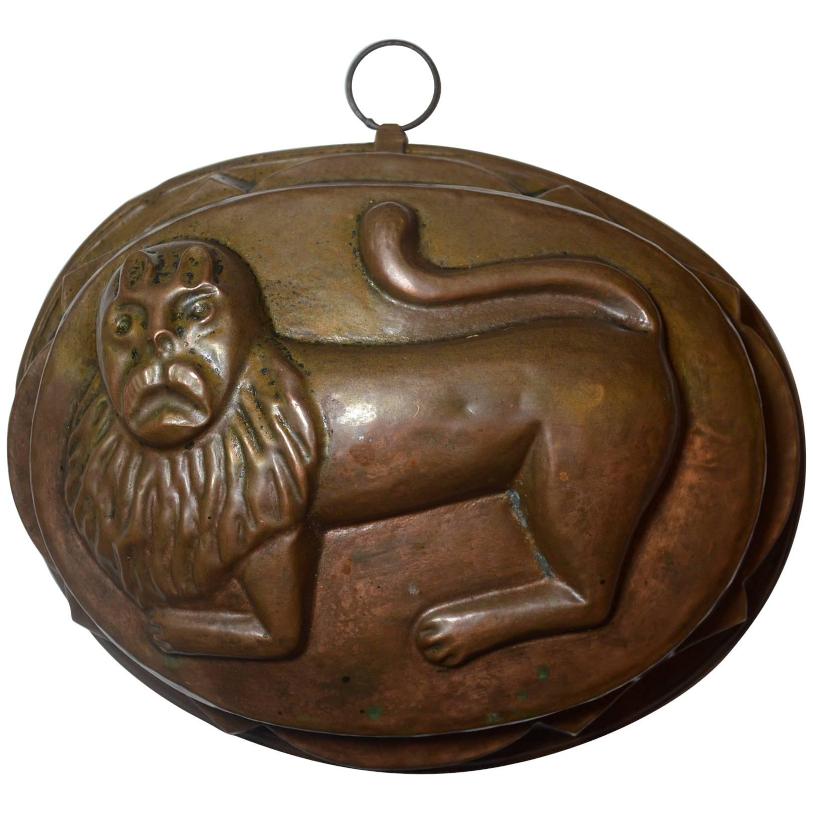 Rare moule en cuivre ancien à motif de lion