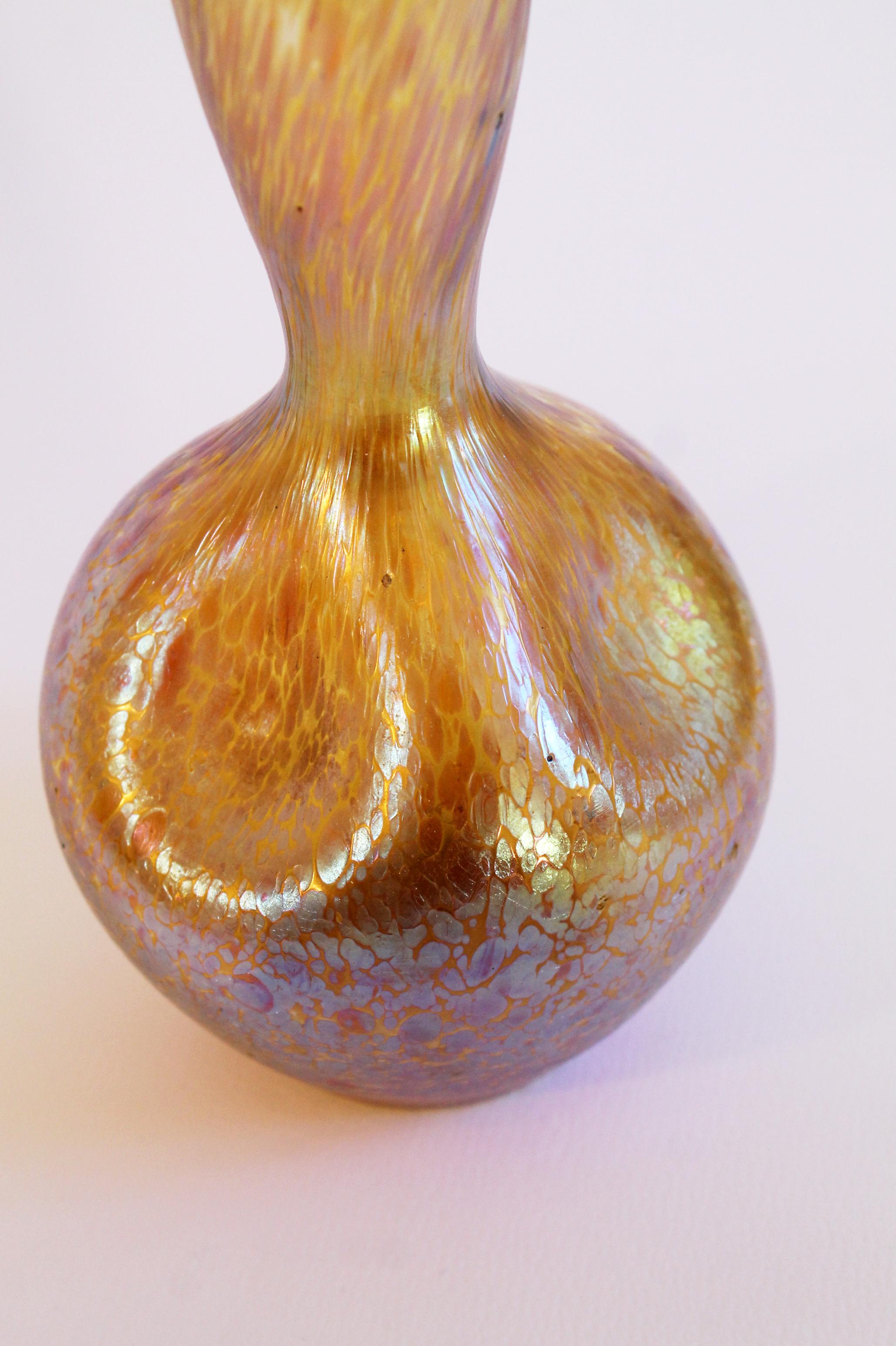 Hand-Crafted Rare Loetz 'Lötz' Austrian Art Nouveau Iridescent Glass Vase Mint
