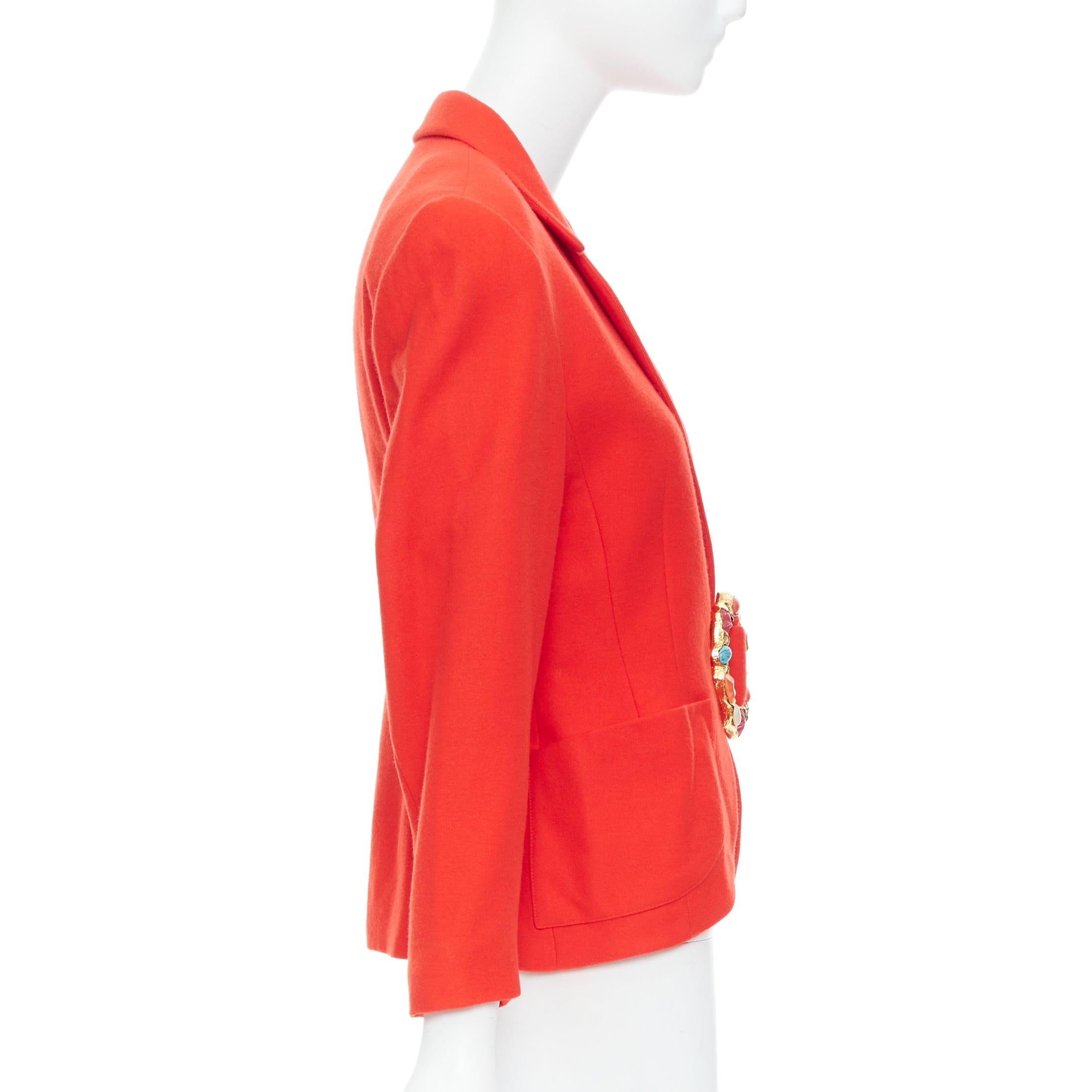 Seltene LOLITA LEMPIKA Vintage Rote mehrfarbige Harz-Blazerjacke mit Schnalle FR40 L im Angebot 1