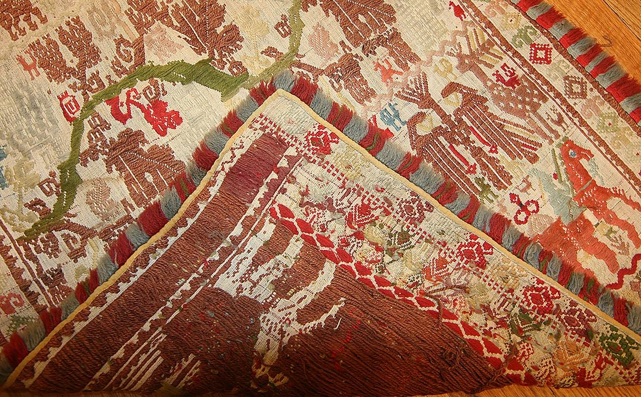 Noué à la main Rare et étroit textile brodé de gée ancien de 2'2