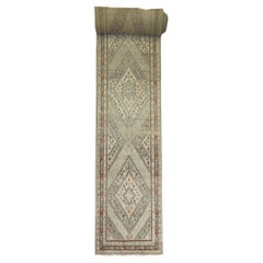 Rare long tapis de couloir Khotan ancien