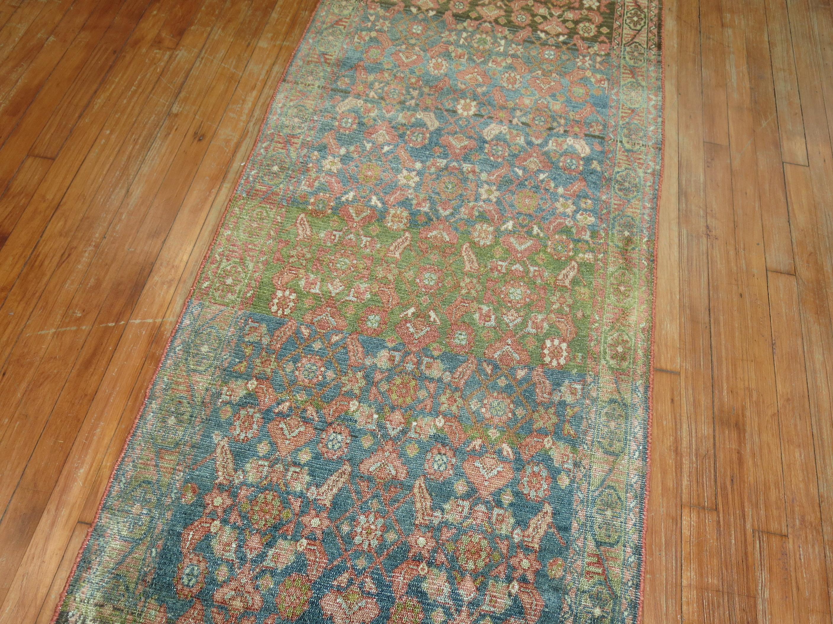 Rare Long Blue Gray Pink Persian Malayer Runner In Good Condition For Sale In New York, NY