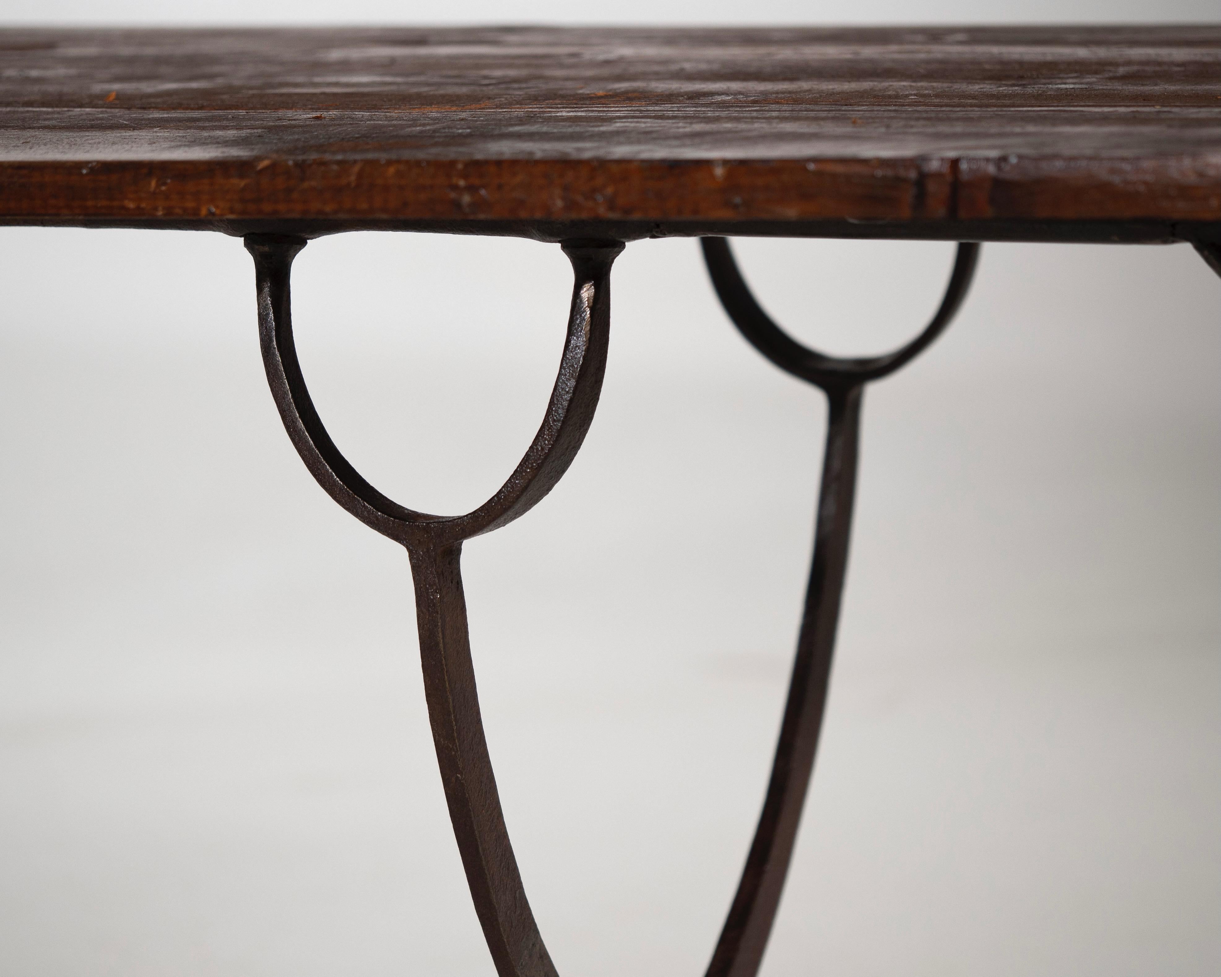 20th Century Rare long dining table from Italy. 20th C. For Sale