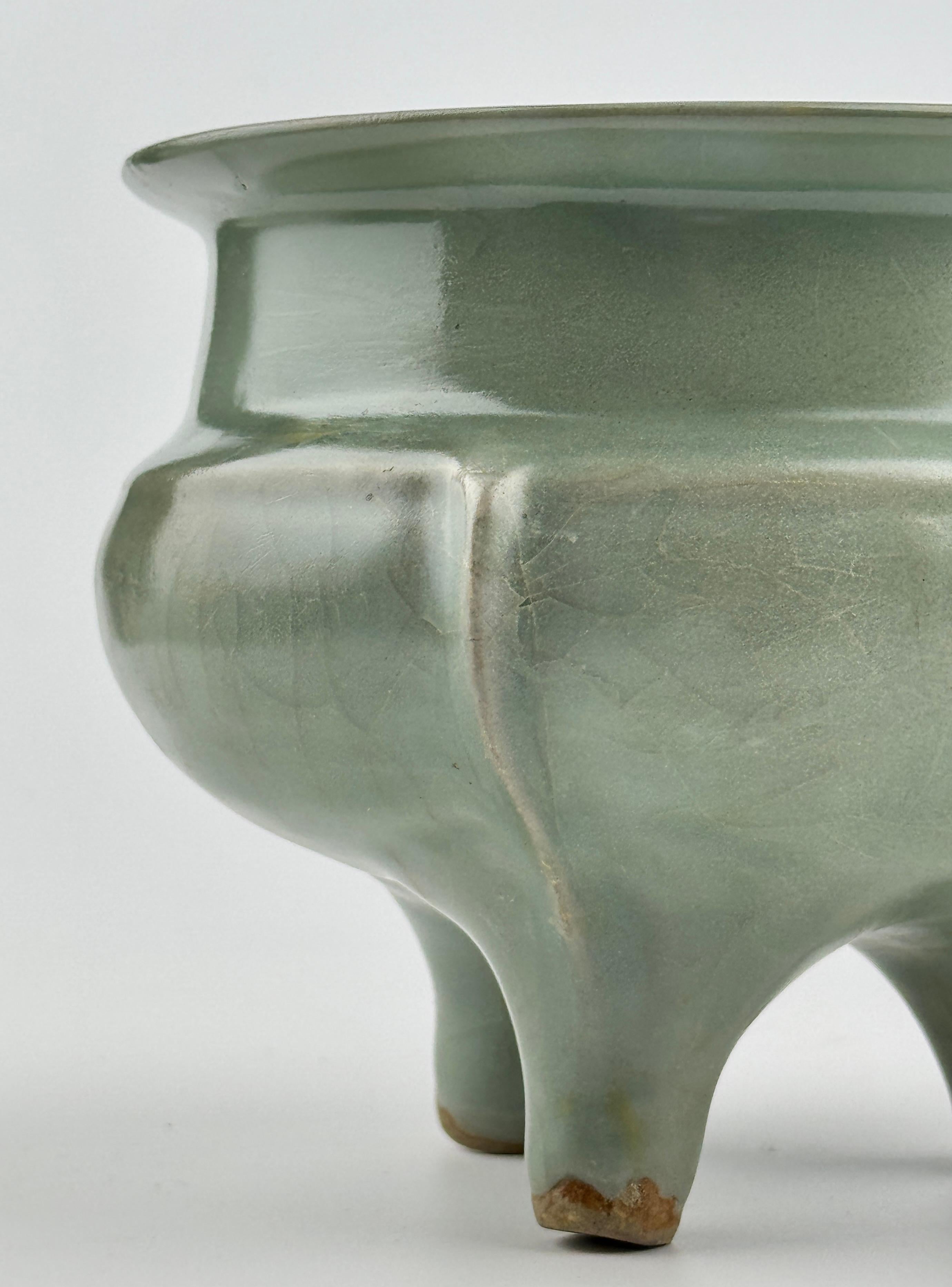 Rare Longquan Celadon Tripod Incense Burner, Song-Yuan Dynasty For Sale 3