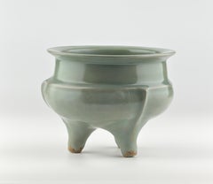 Rare Longquan Celadon Tripod Incense Burner, Song-Yuan Dynasty