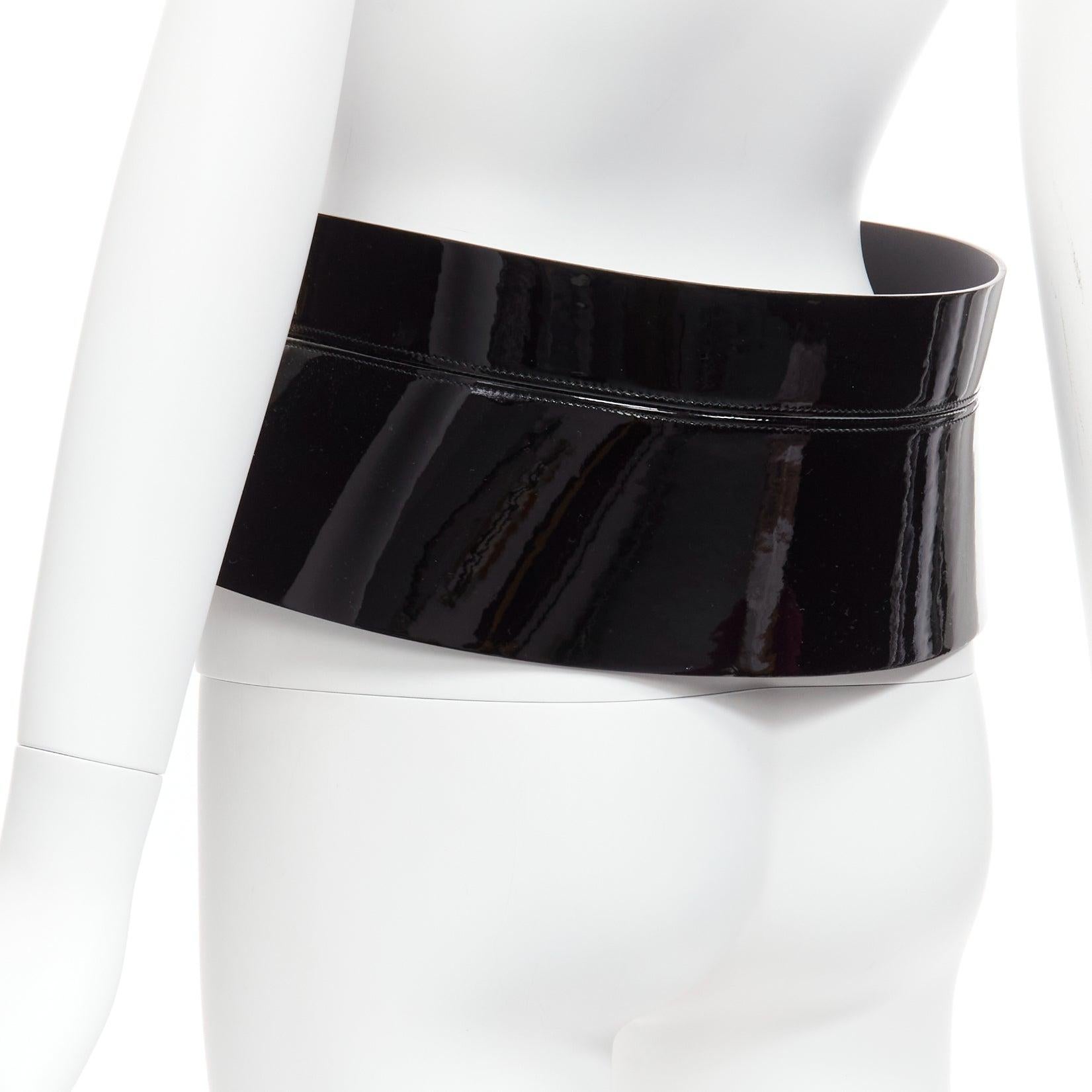 rare LOUIS VUITTON 2011 Runway Fetishes black patent peplum corset belt 85cm For Sale 1