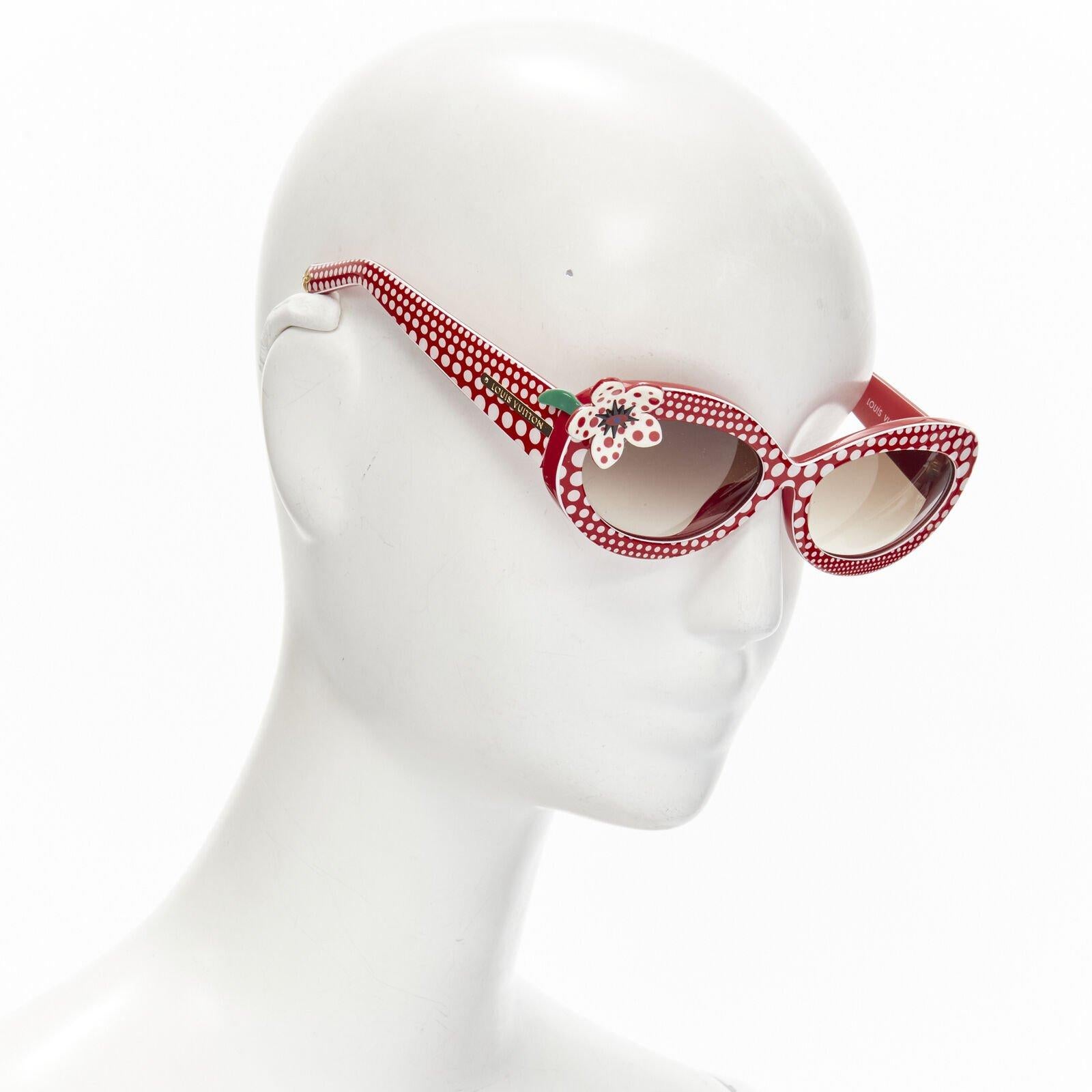 Gray rare LOUIS VUITTON 2012 Kusama Vintage red white floral polka dots sunglasses For Sale