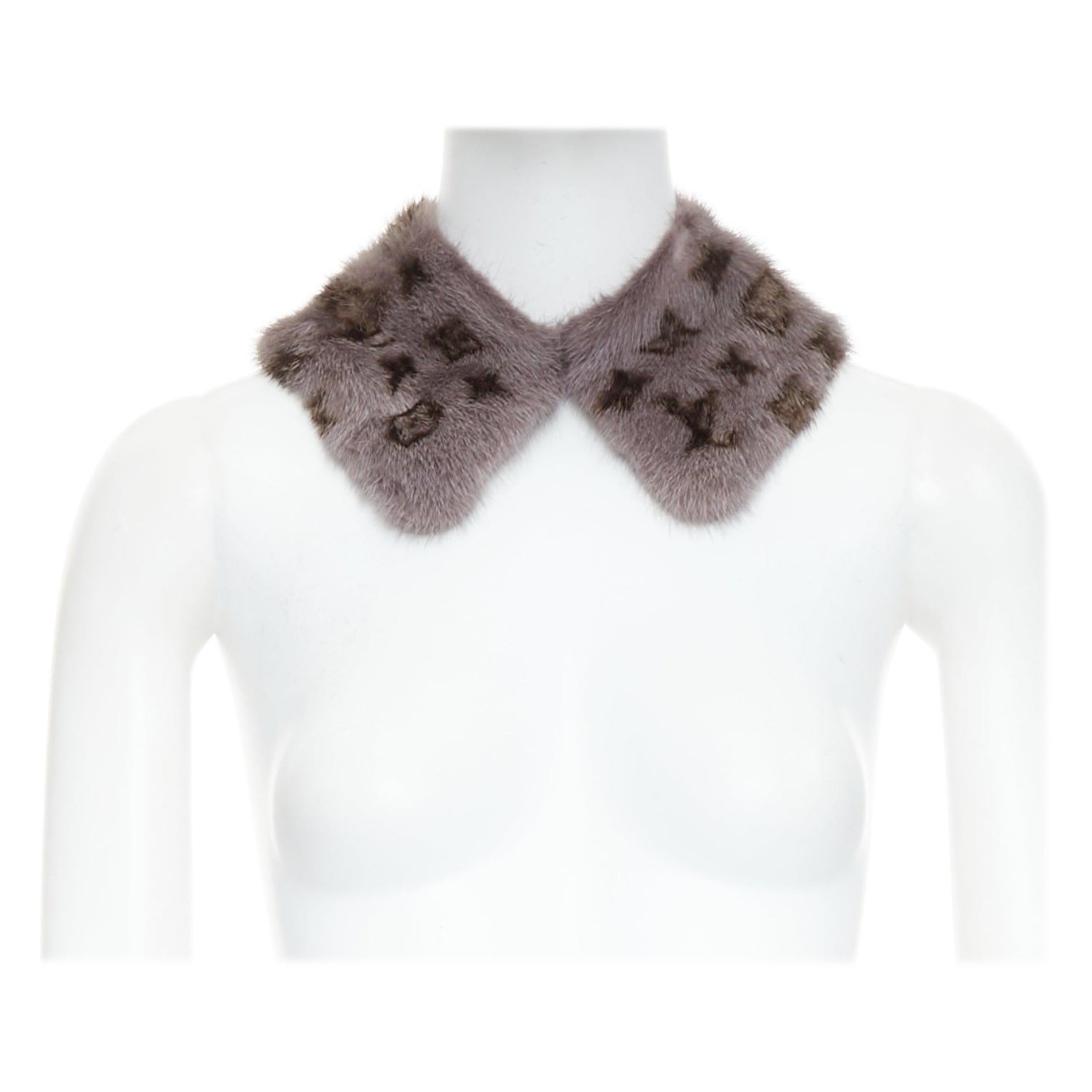 rare LOUIS VUITTON 2019 grey mink fur LV monogram silk lined collar scarf