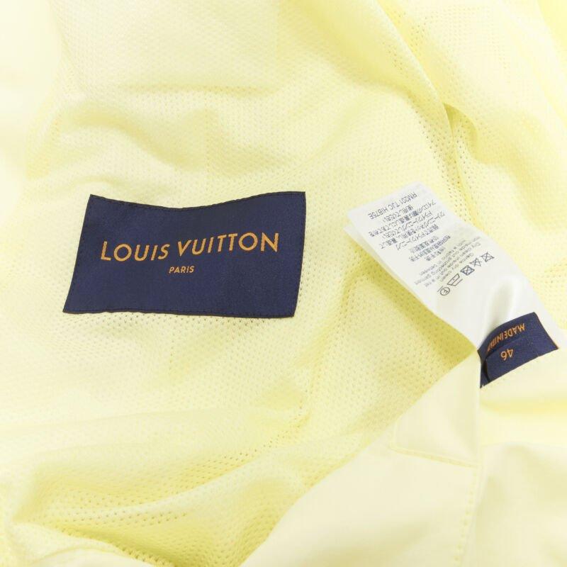 rare LOUIS VUITTON 2020 Runway yellow detachable tie sleeves parka jacket FR46 S For Sale 7
