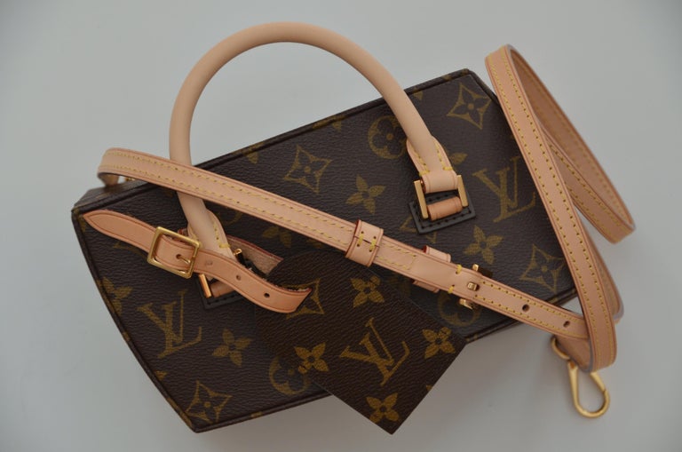 Louis Vuitton Brown Monogram Coated Canvas Iconoclasts Frank Gehry Twisted Box Gold Hardware, 2014 (Very Good), Womens Handbag