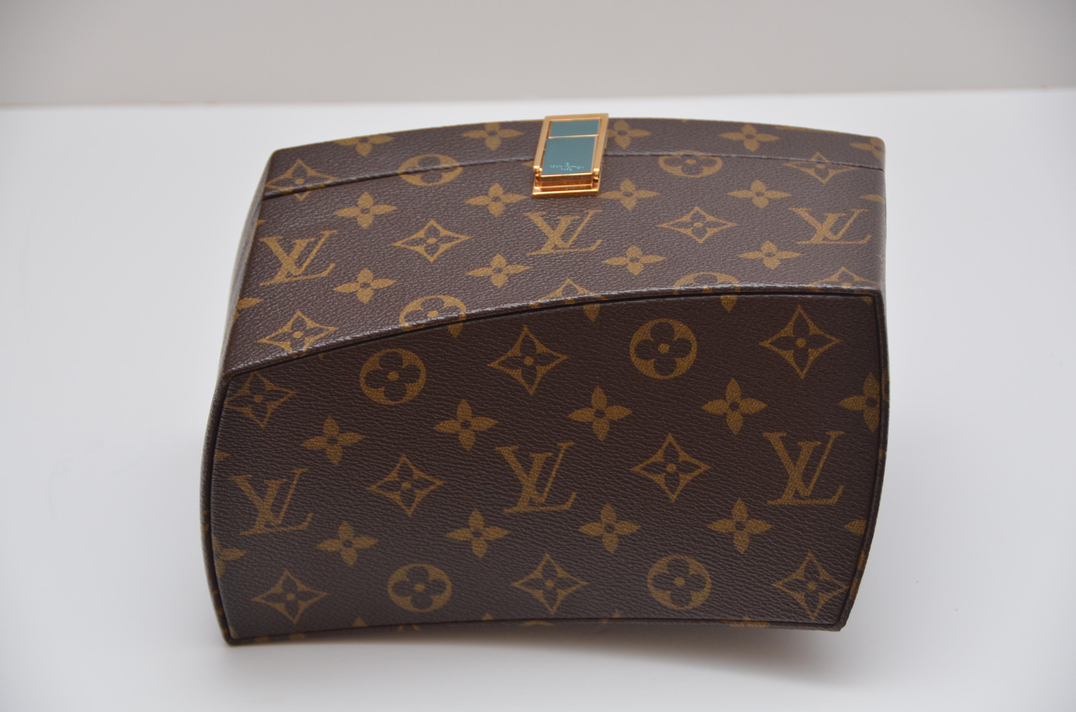 Black Rare Louis Vuitton. A Frank Gehry Iconoclast Twisted Box  Limited Edition  MINT 