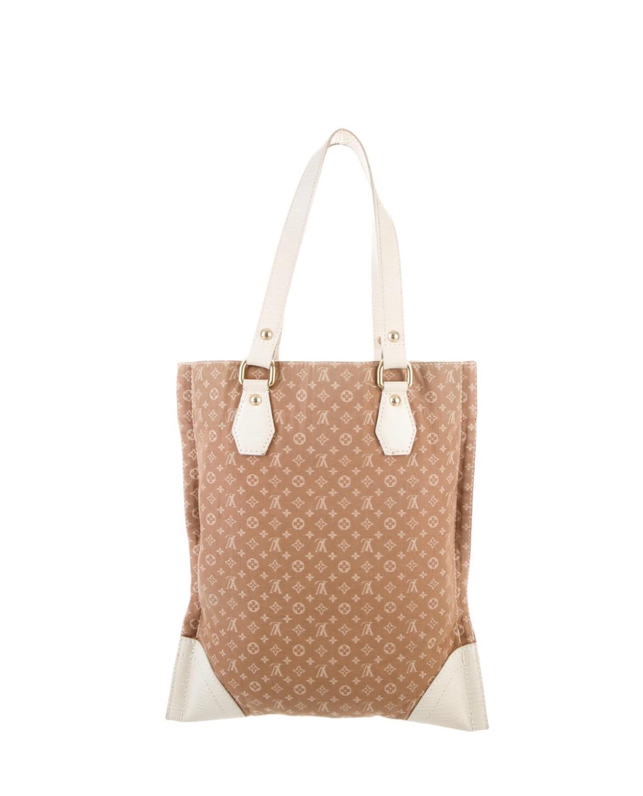 Rare LOUIS VUITTON Beige Monogram Canvas LV Logo Printed Shoulder Tote Bag In Excellent Condition For Sale In Switzerland, CH