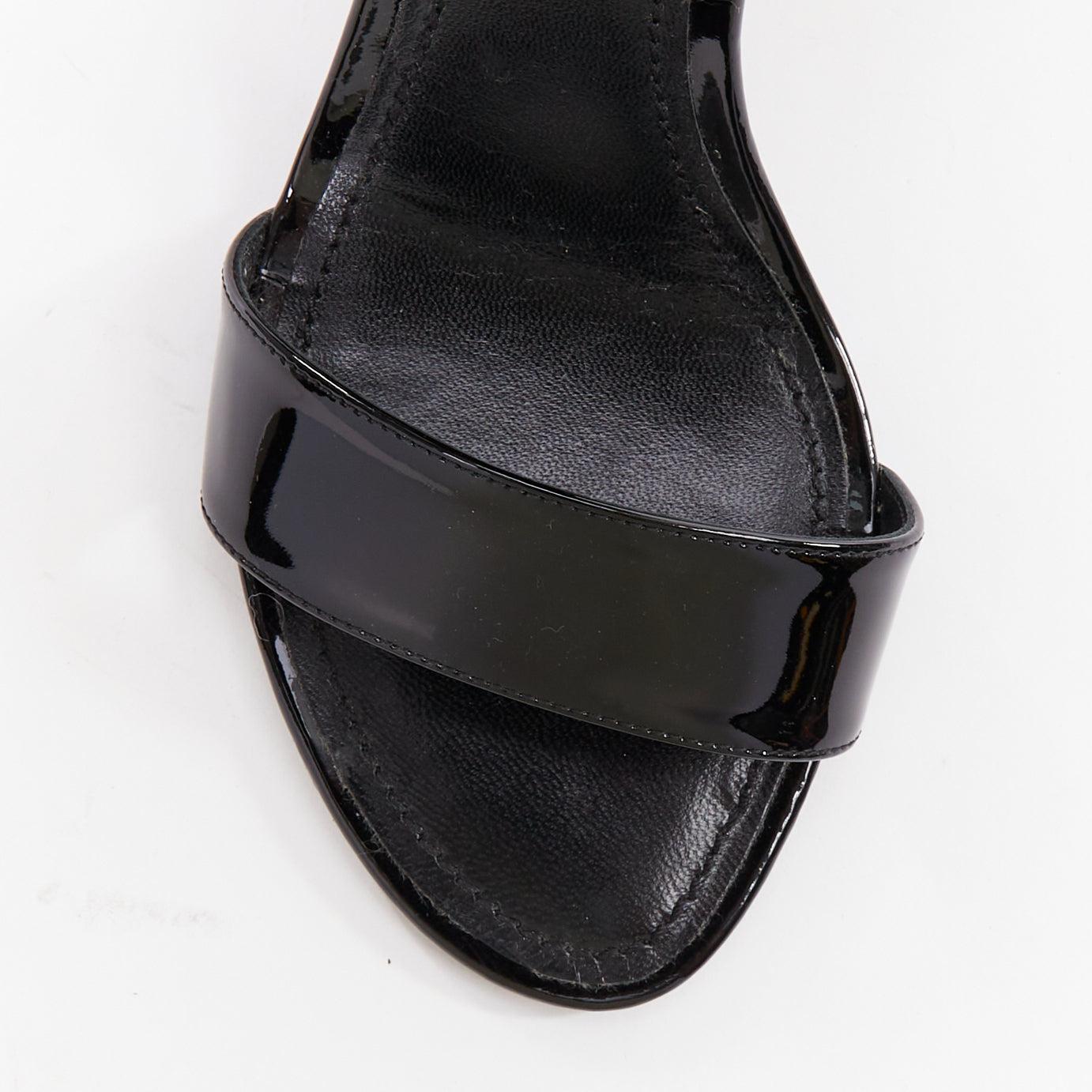 selten LOUIS VUITTON Call Back schwarzer Lackpelzbesatz LV Knöchelriemenabsatz EU38.5 im Angebot 1