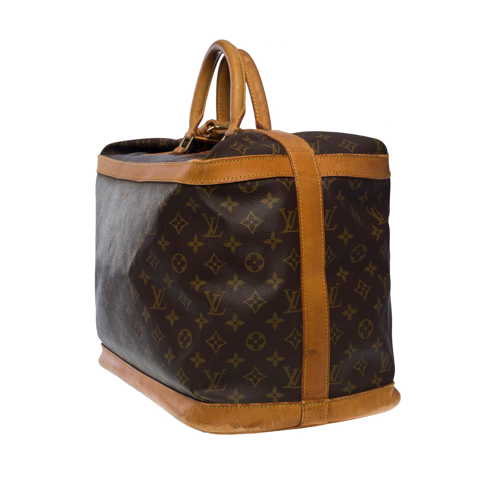 Rare Louis Vuitton Cruiser 40 Travel bag in brown Monogram canvas, GHW In Good Condition In Paris, IDF