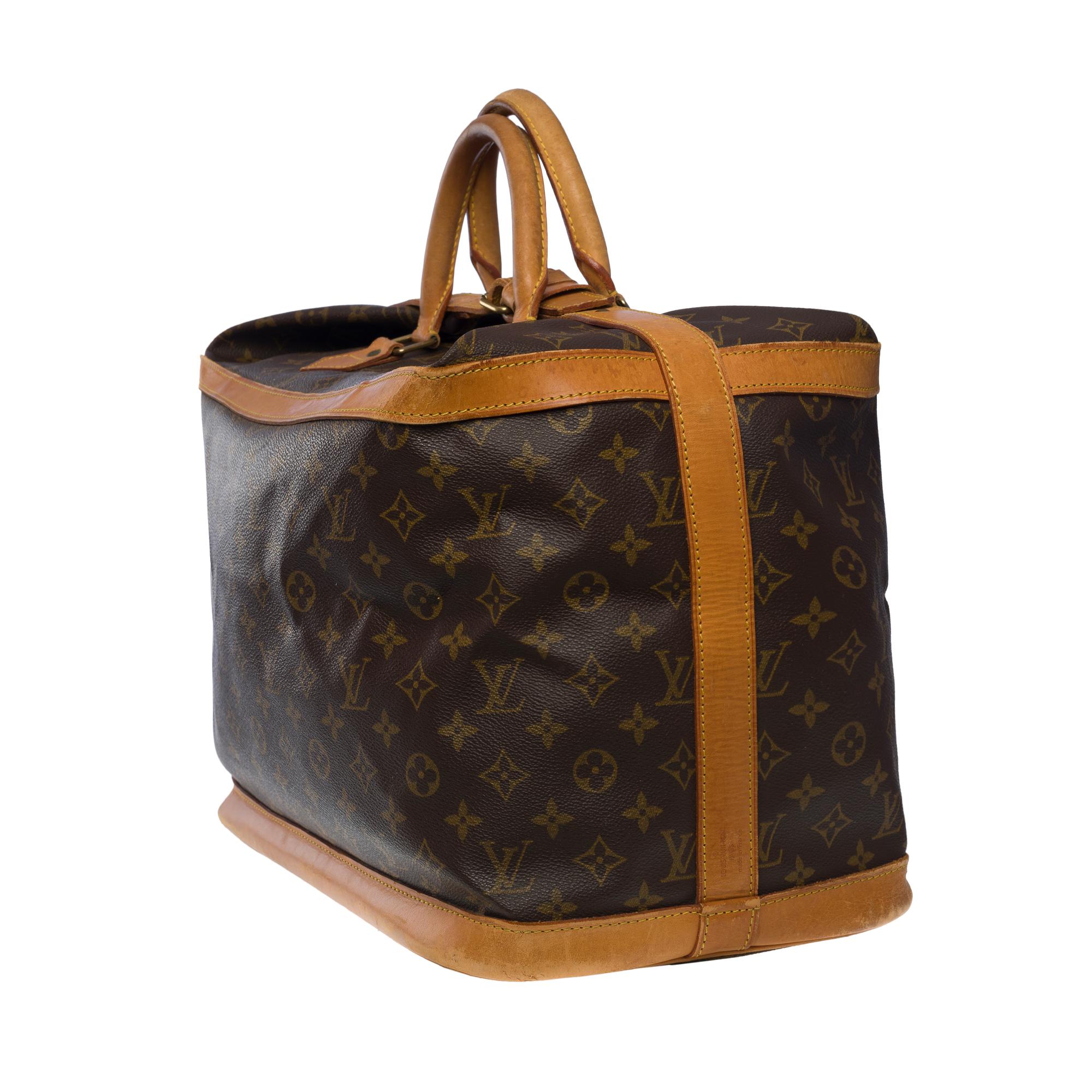 Women's or Men's Rare Louis Vuitton Cruiser 40 Travel bag in brown Monogram canvas, GHW