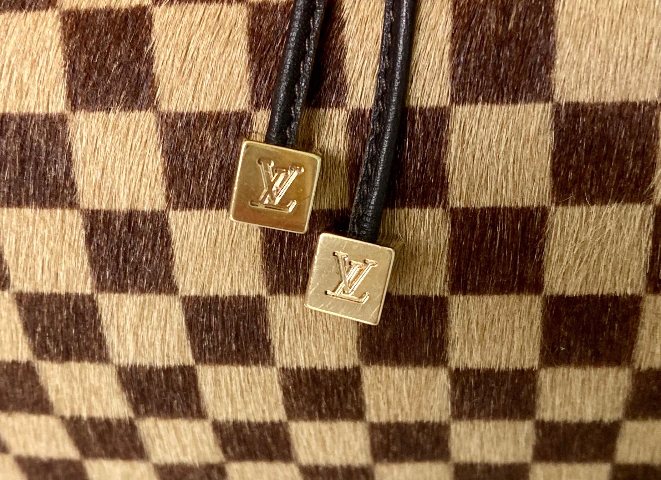 Women's Rare Louis Vuitton Damier LV Logo Fur & Calf Skin Leather Handbag