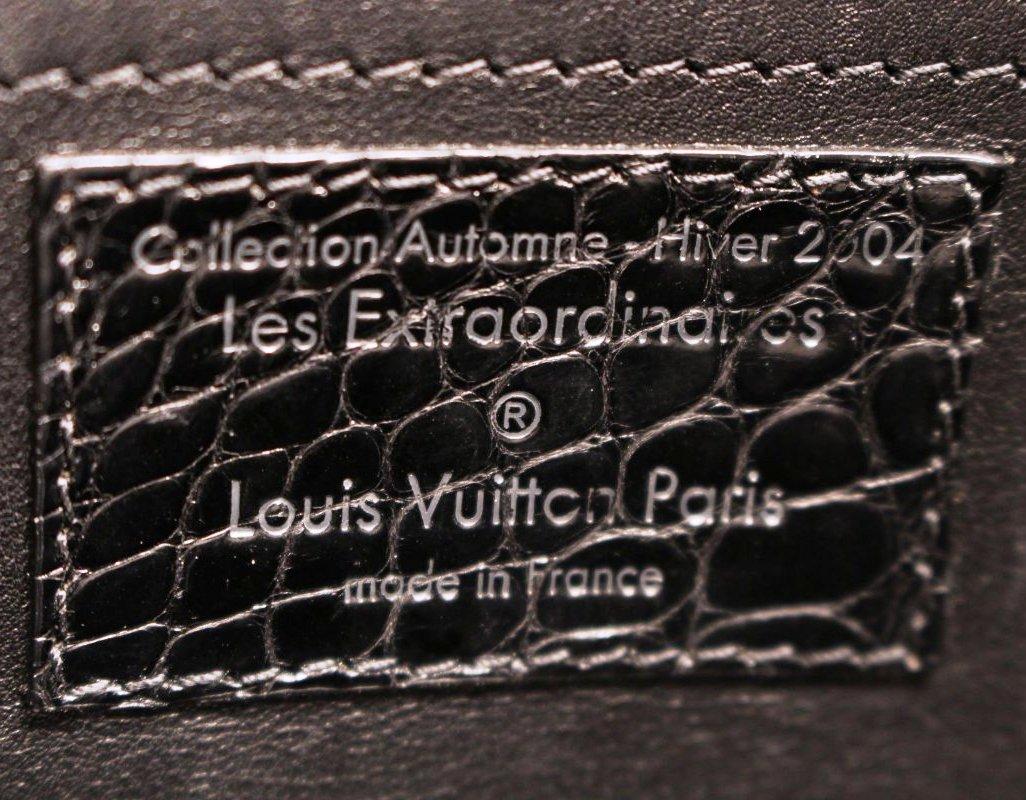 SELTENE Louis Vuitton Exotische Abendtasche aus schwarzem Alligatorleder „Les Extraordinaires“  im Angebot 4