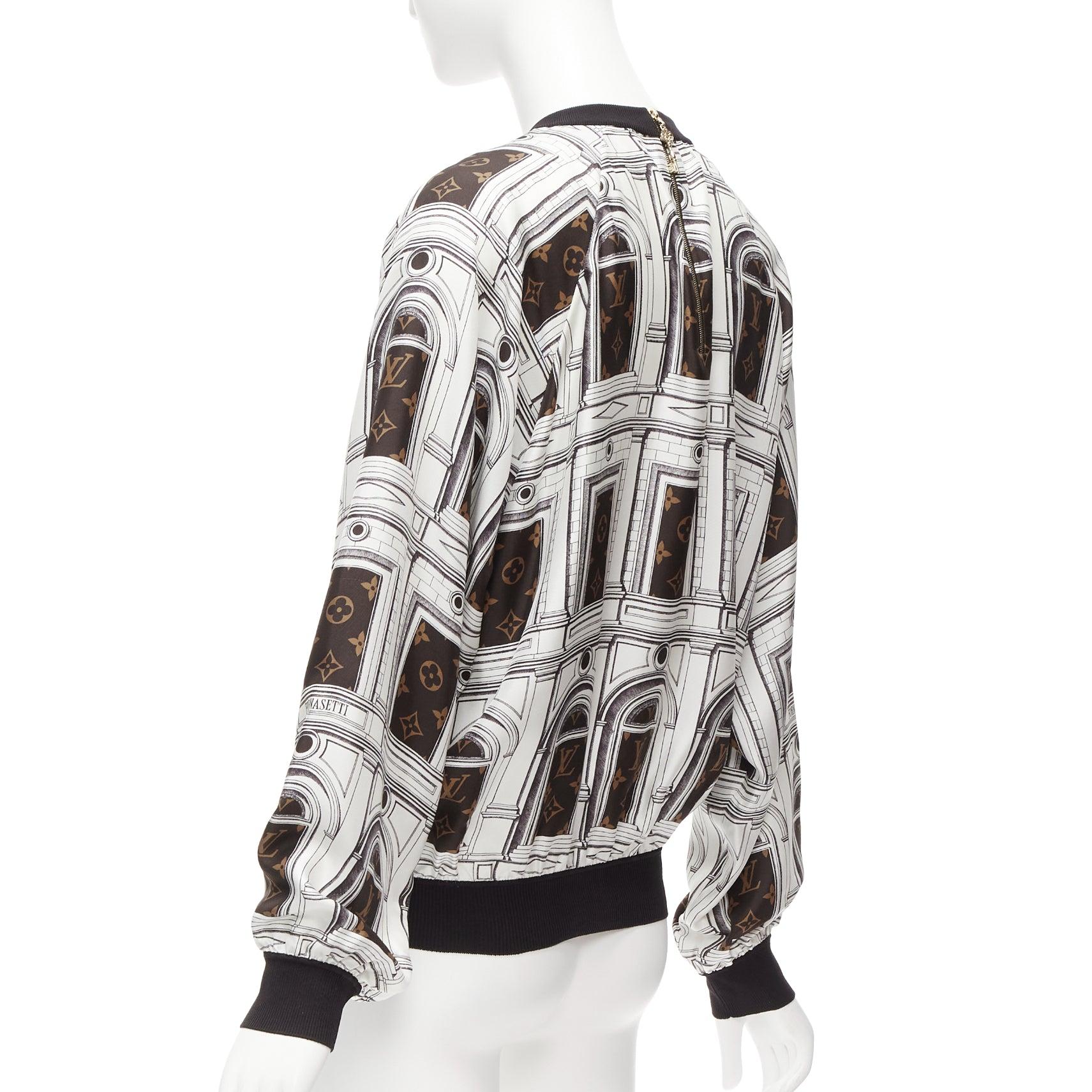 LOUIS VUITTON FORNASETTI Pull court à imprimé graphique en soie 100 % monogramme rare S en vente 1