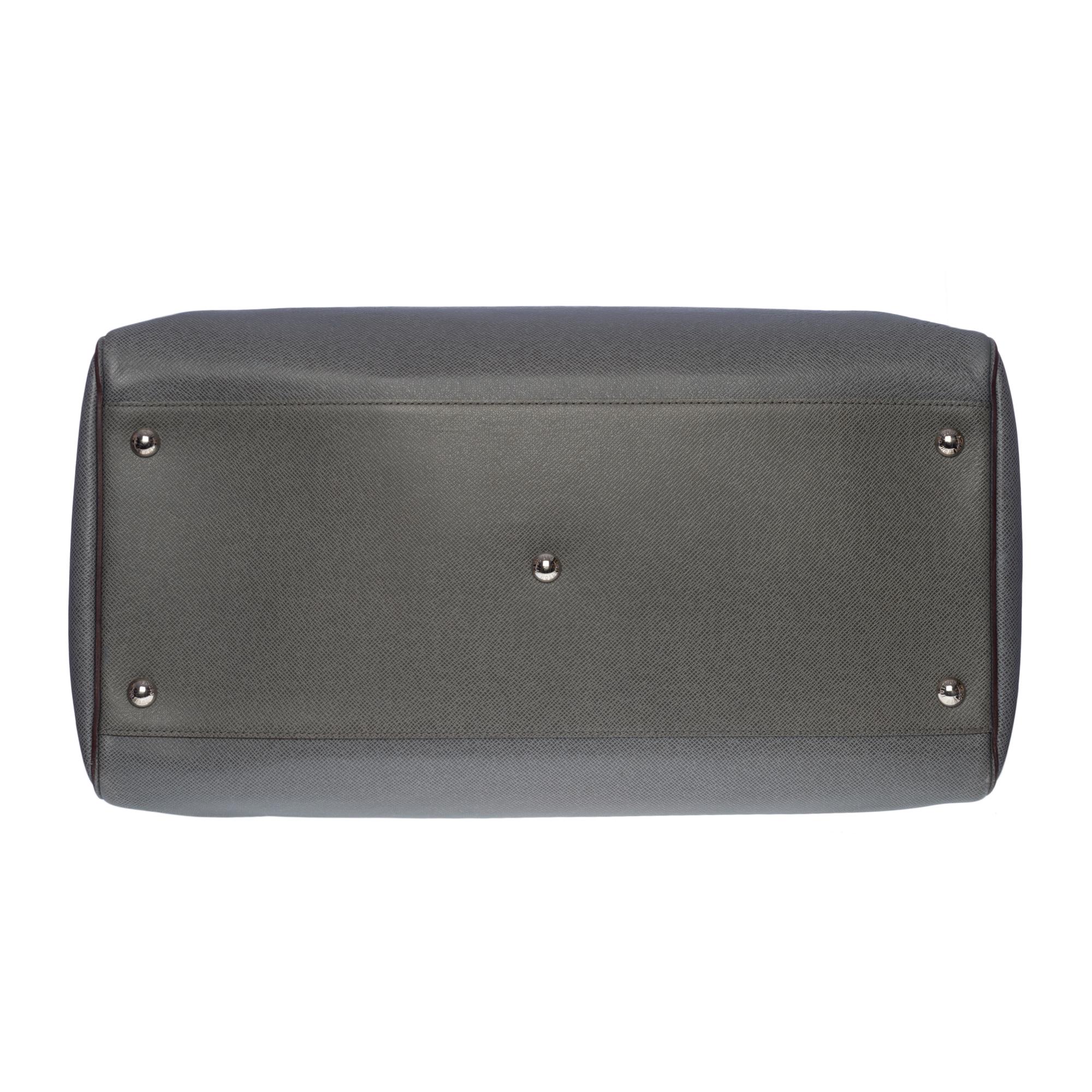 Rare Louis Vuitton Kendall 50 strap Travel bag in Grey Taïga leather , SHW 3
