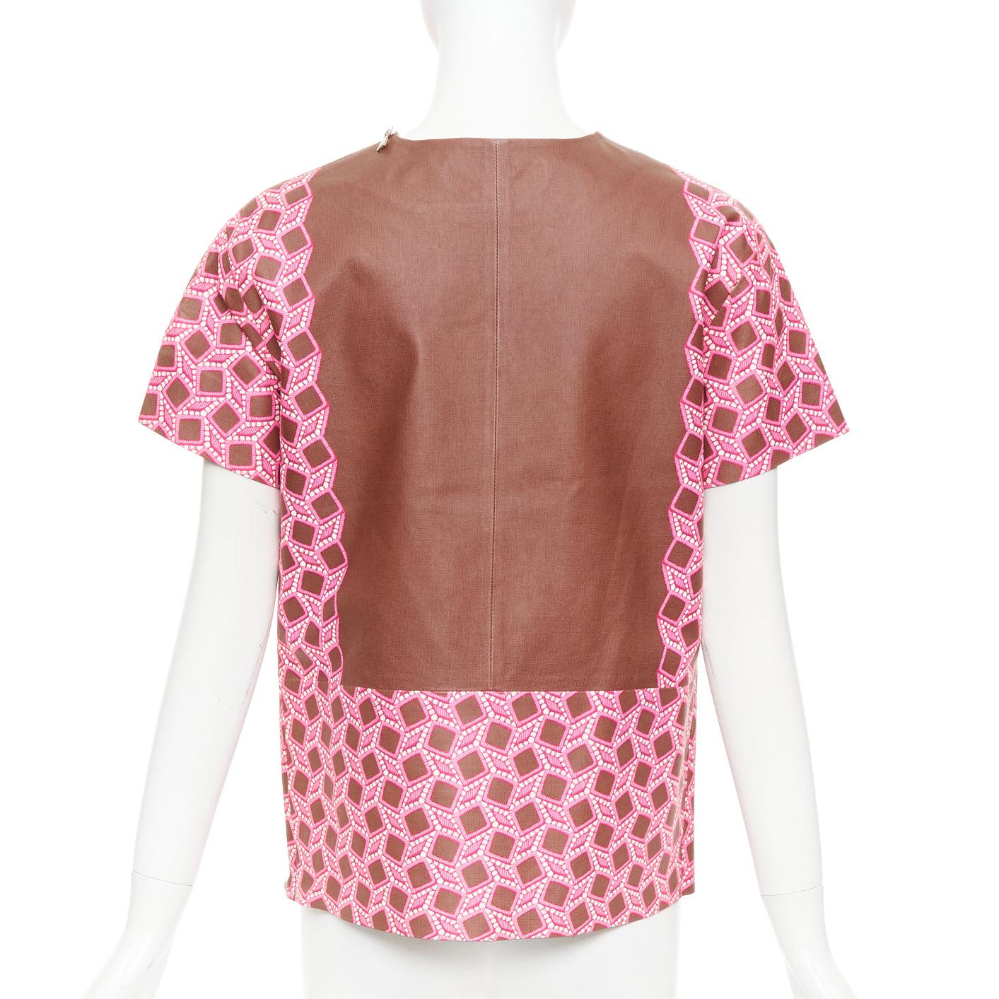 seltenes LOUIS VUITTON Leder rosa vergrößertes Gitter Spitze Druck kastenförmiges Top FR34 XS Damen im Angebot