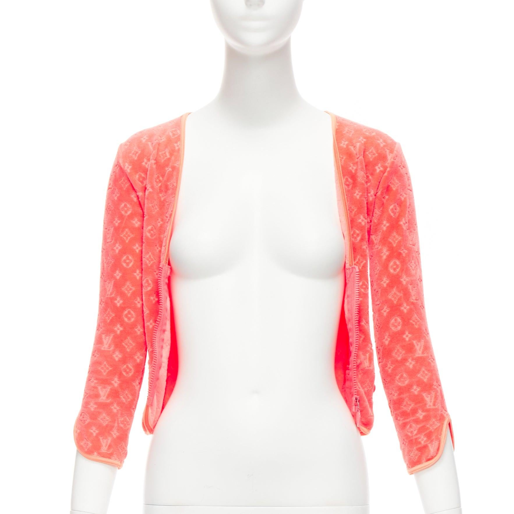 rare LOUIS VUITTON Marc Jacobs coral LV monogram velour crop cardigan FR36 S In Excellent Condition For Sale In Hong Kong, NT