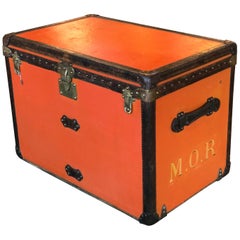 Seltene orangefarbene Louis Vuitton-Truhe mit den Initialen M.O.R:: ca. 1930er Jahre