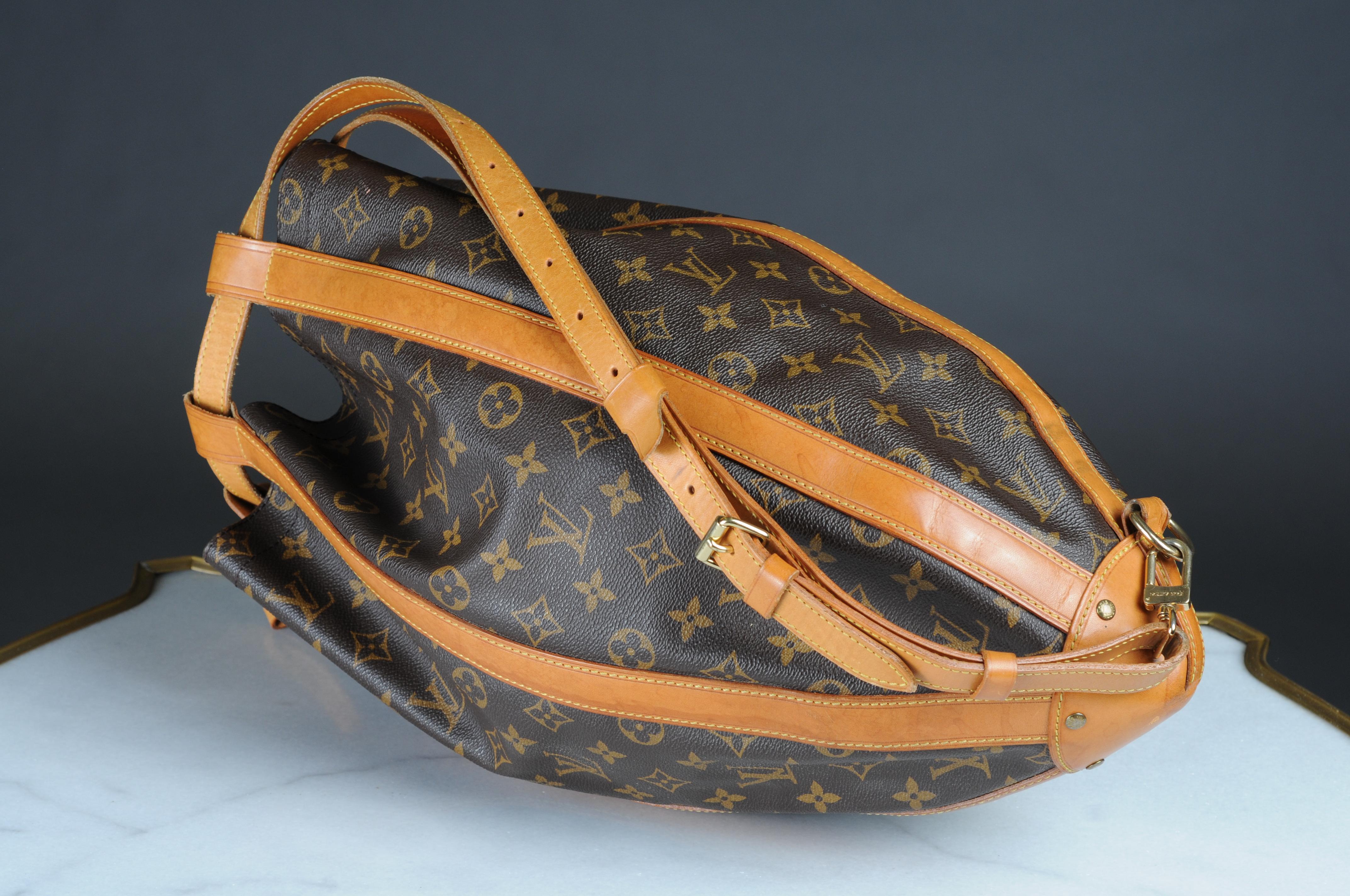 Rare Louis Vuitton Romeo Gigli Football Bag  For Sale 7