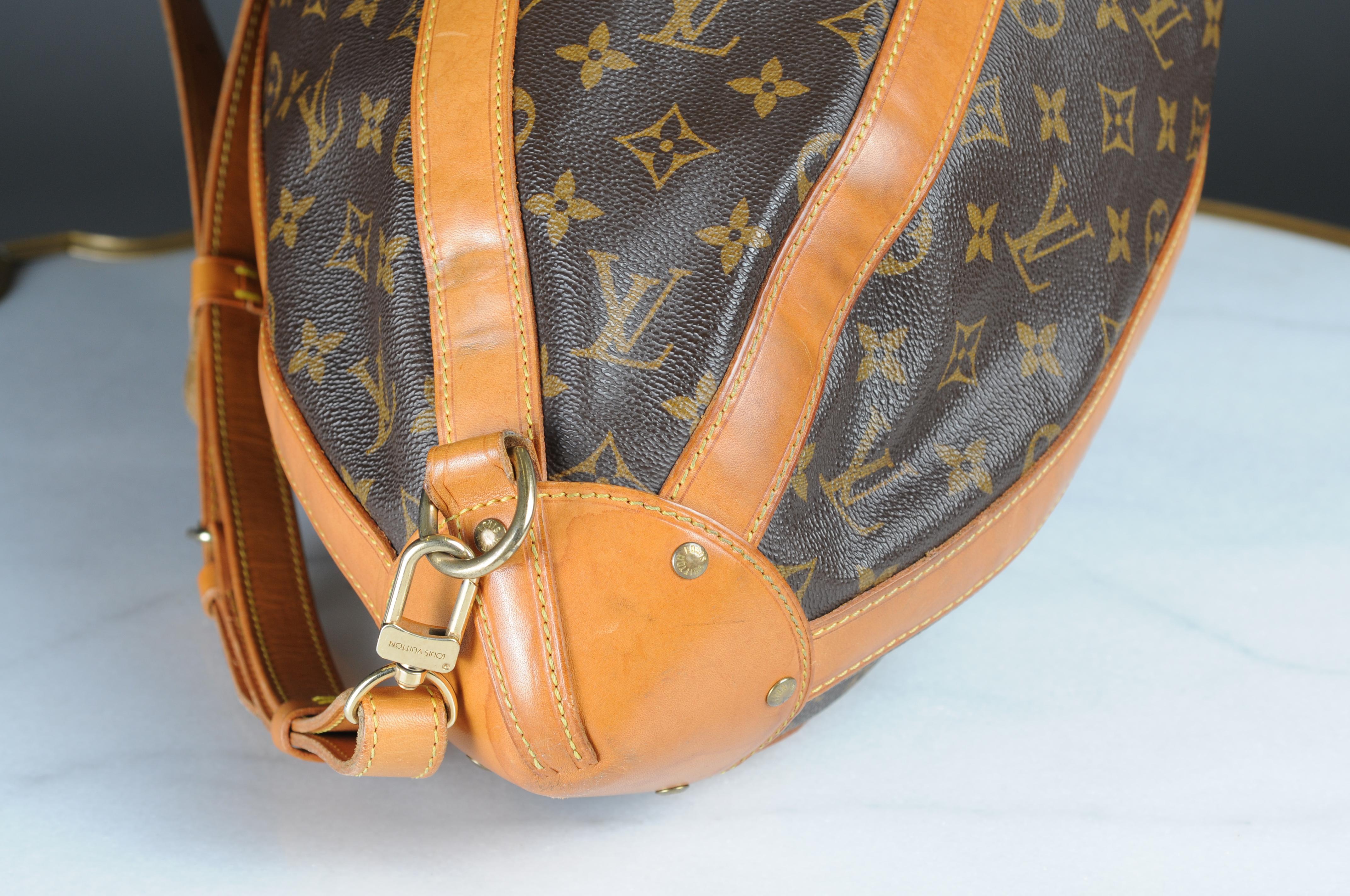 Rare Louis Vuitton Romeo Gigli Football Bag  For Sale 4