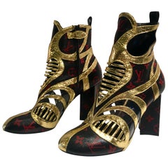 Rare Louis Vuitton Runway Infrarouge Queen of Hearts Ankle Boots Size 41
