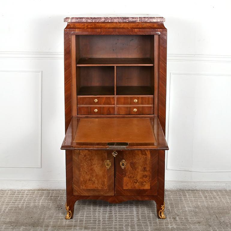 Rare secrétaire Louis XV en bois de rose et broussin, vers 1770 Bon état - En vente à Vancouver, British Columbia