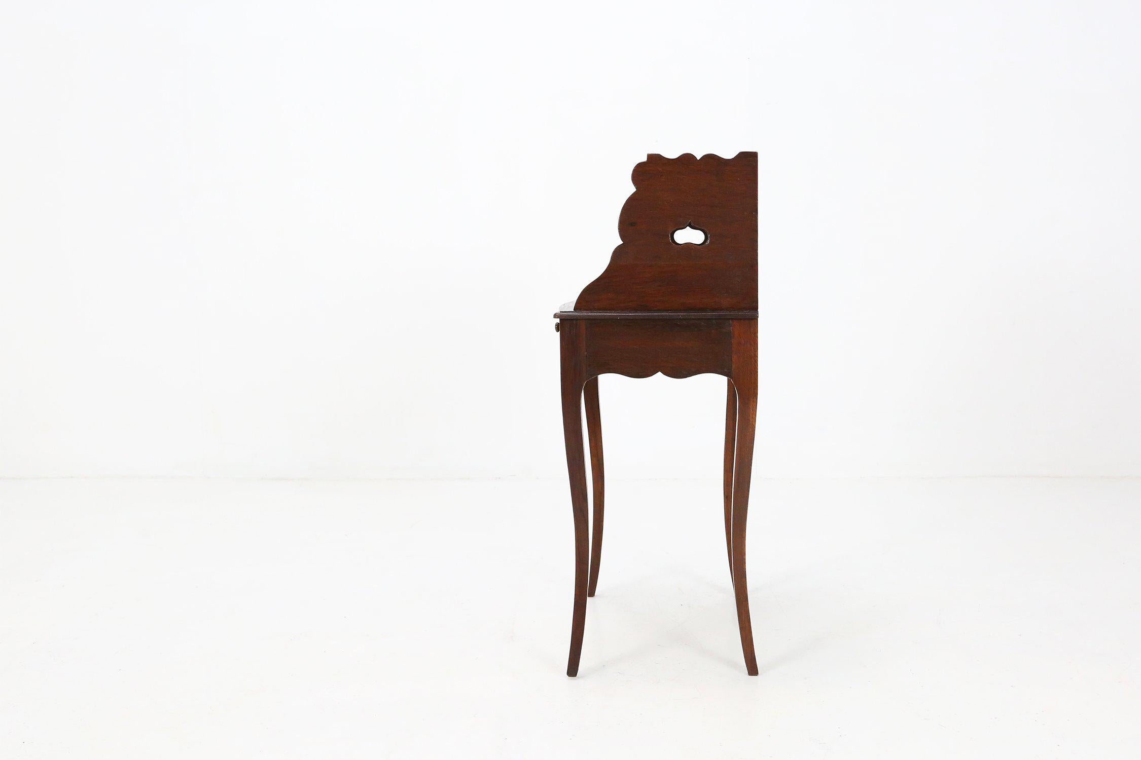Rare Louis XV style Nightstand in Wood, France ca. 1900 In Good Condition For Sale In Meulebeke, BE