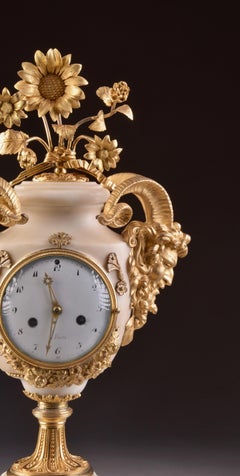 Rare Louis XVI Mantel Clock "with satyr heads", Marmer Carrara