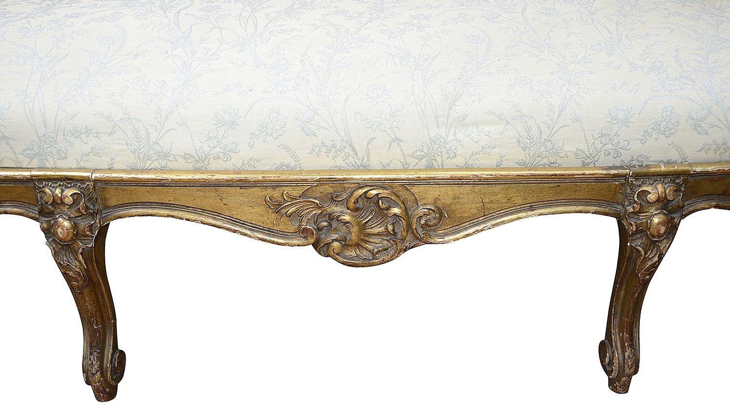 Seltene französische Salon-Suite aus vergoldetem Holz im Louis-XVI.-Stil, 1880 (Vergoldetes Holz) im Angebot