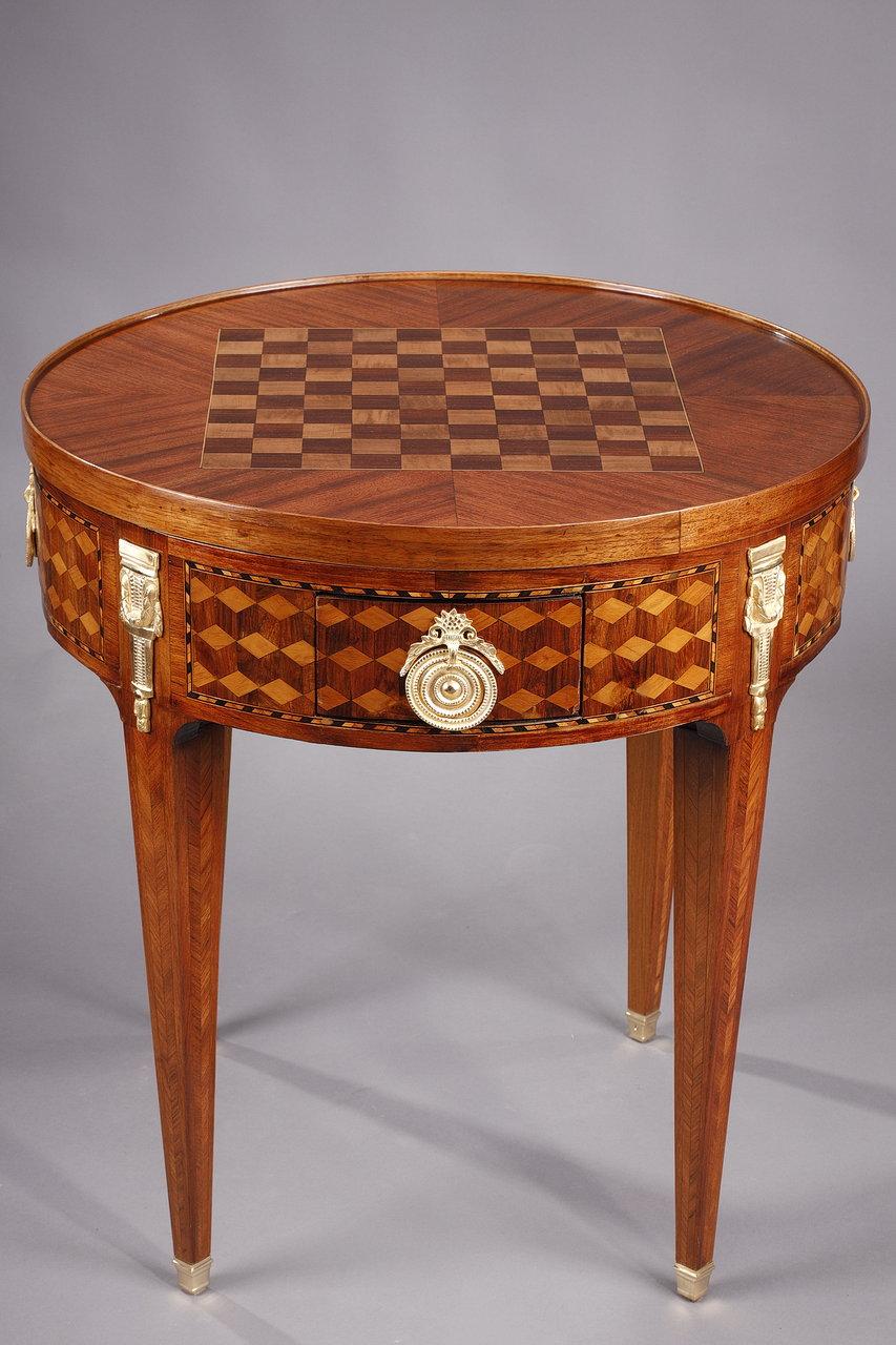 Rare Louis XVI style game table with wood marquetry decoration For Sale 4