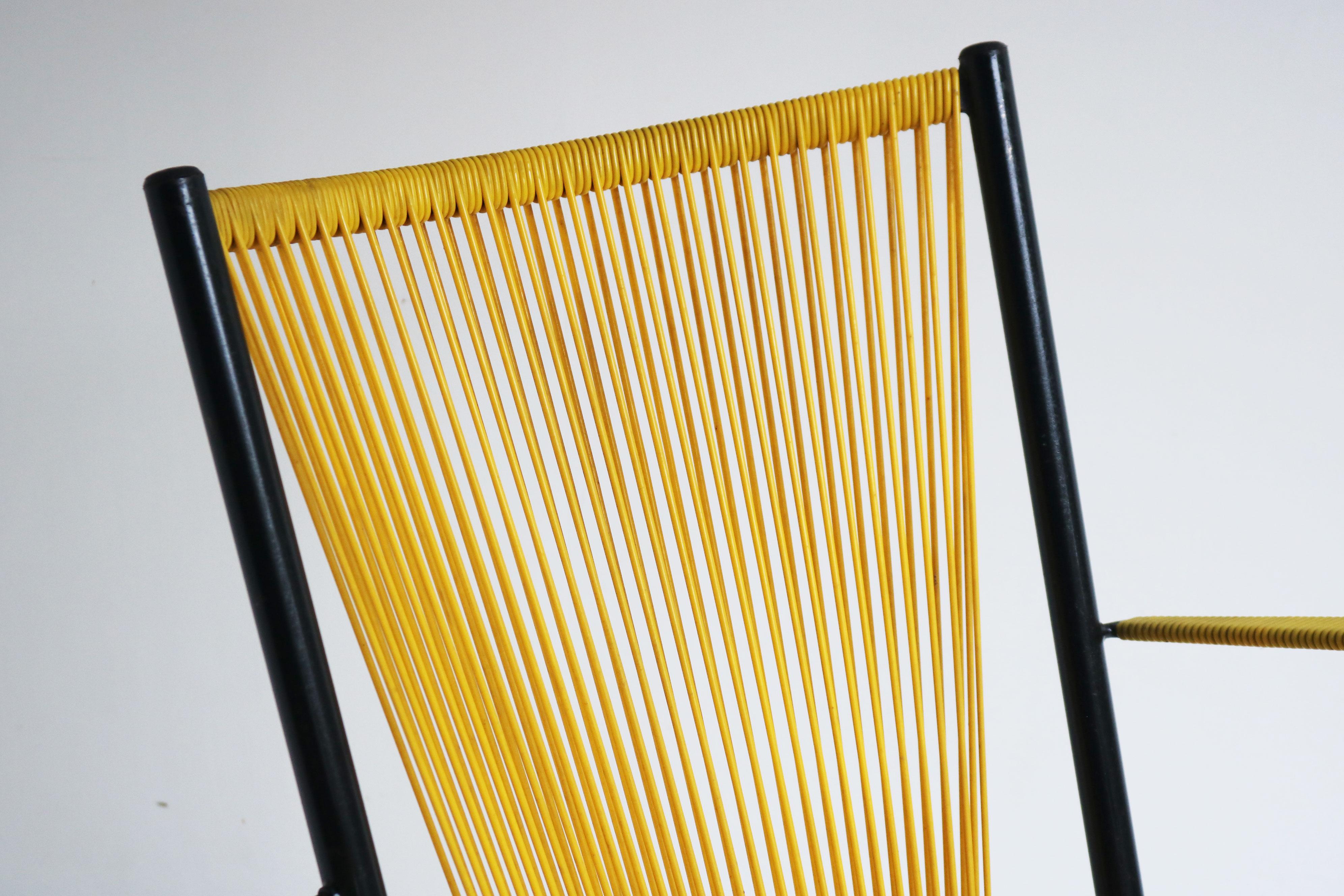 Rare lounge chair by Andre Monpoix 1950 France foldable In Good Condition For Sale In Ijzendijke, NL